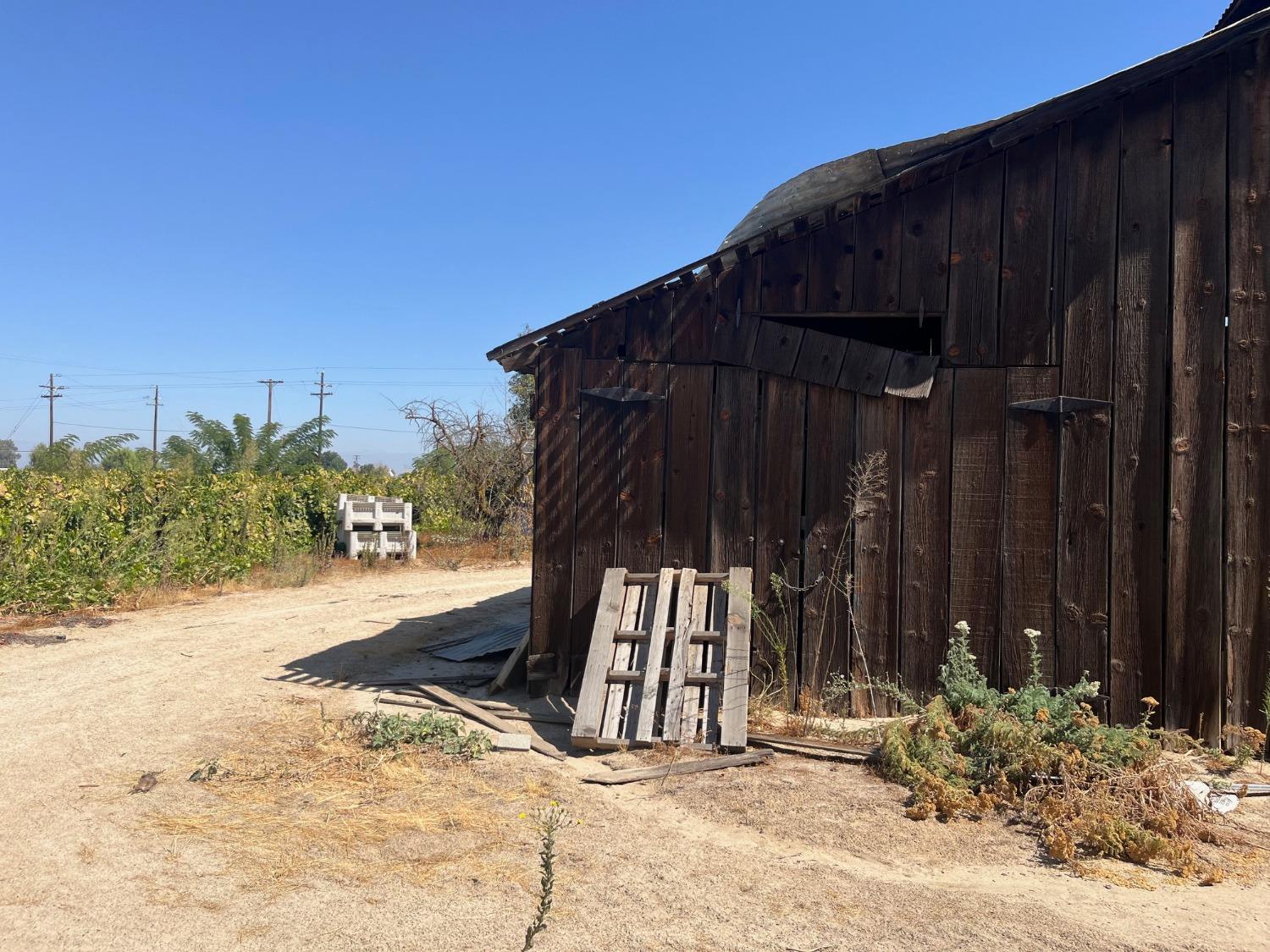 12575 S Academy Ave, Selma, CA 93662