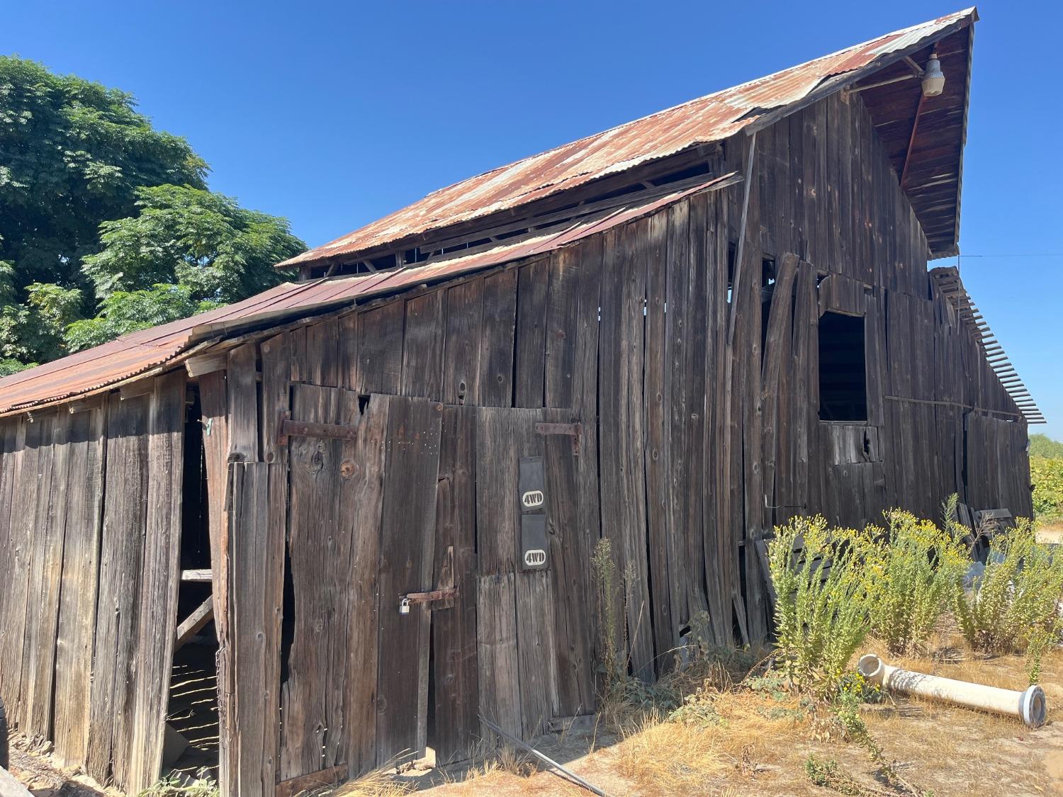 12575 S Academy Ave, Selma, CA 93662