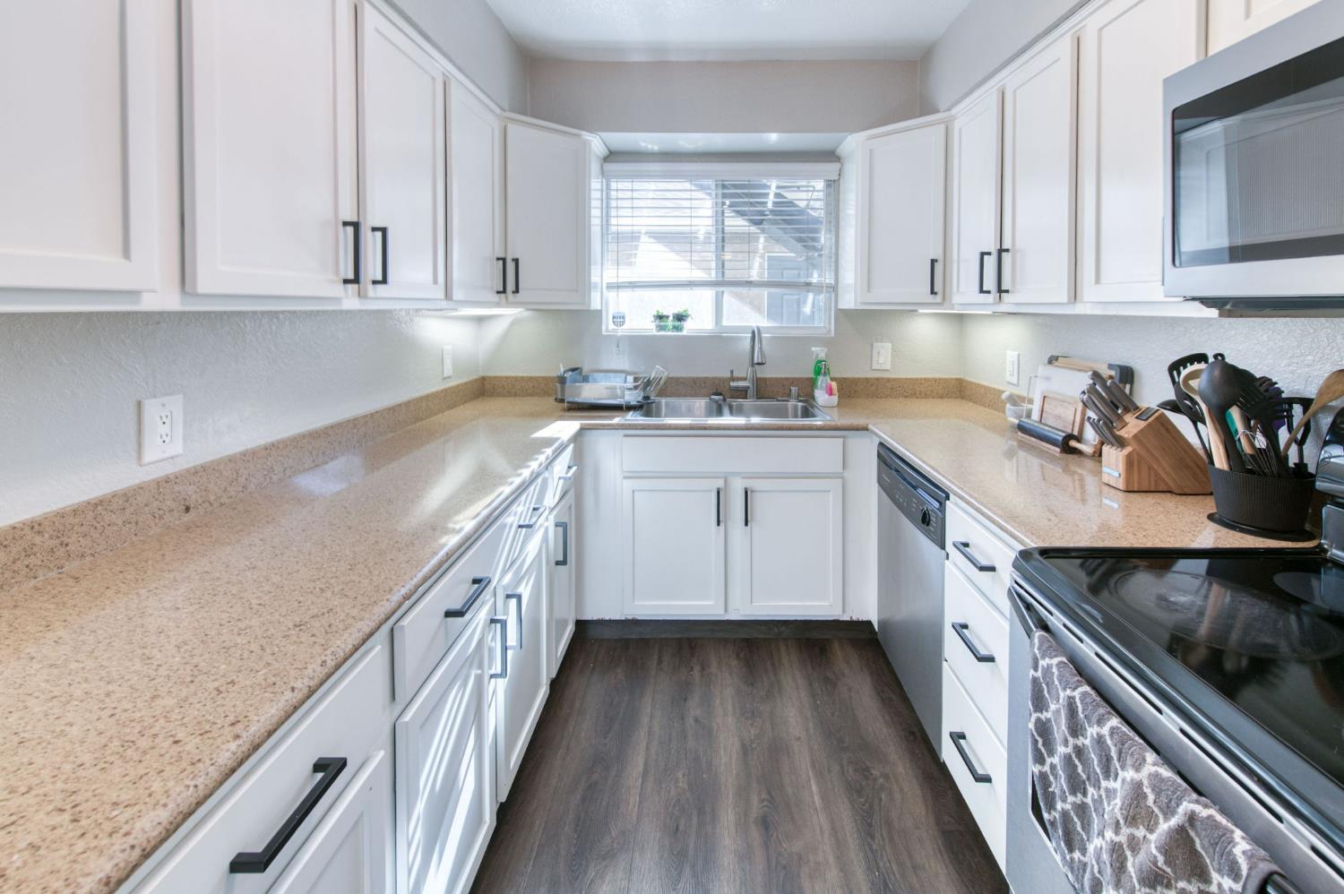 3703 W Bullard Ave #113, Fresno, CA 93711