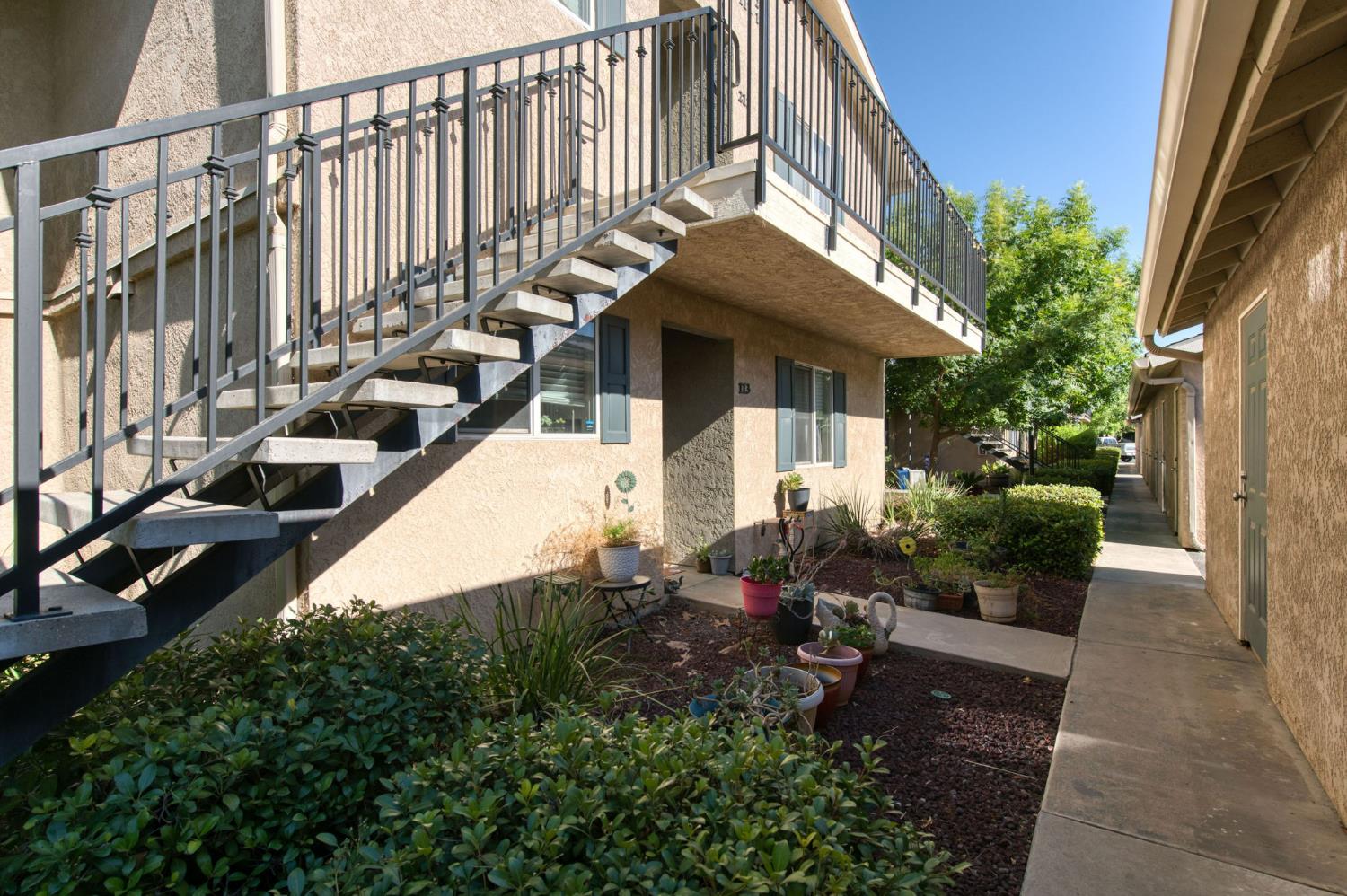 3703 W Bullard Ave #113, Fresno, CA 93711