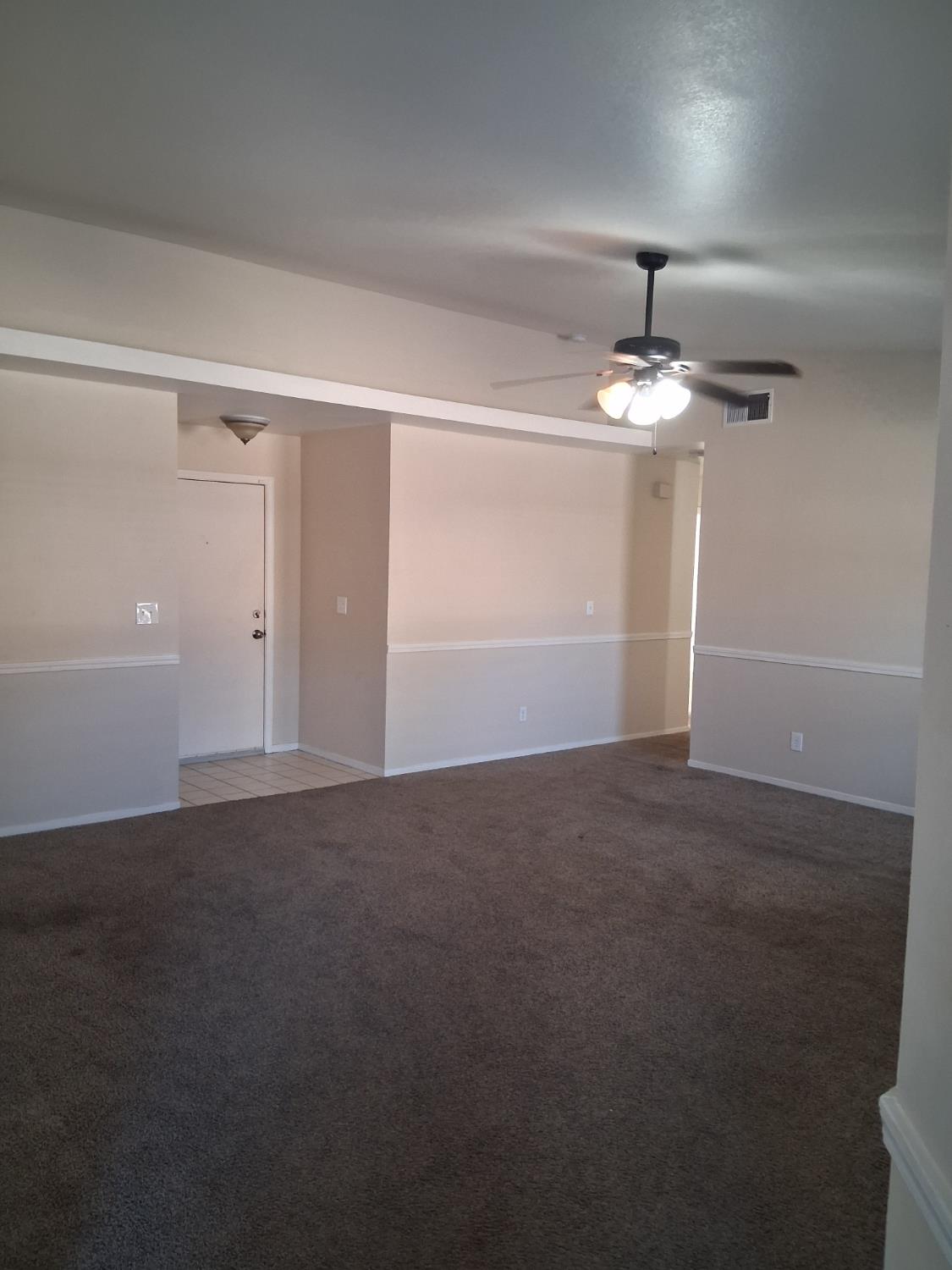 2238 N Milburn Ave, Fresno, CA 93722