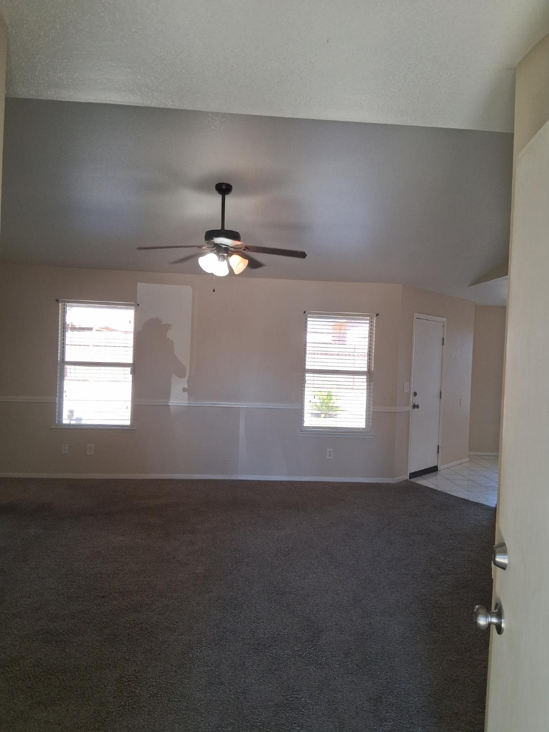 2238 N Milburn Ave, Fresno, CA 93722
