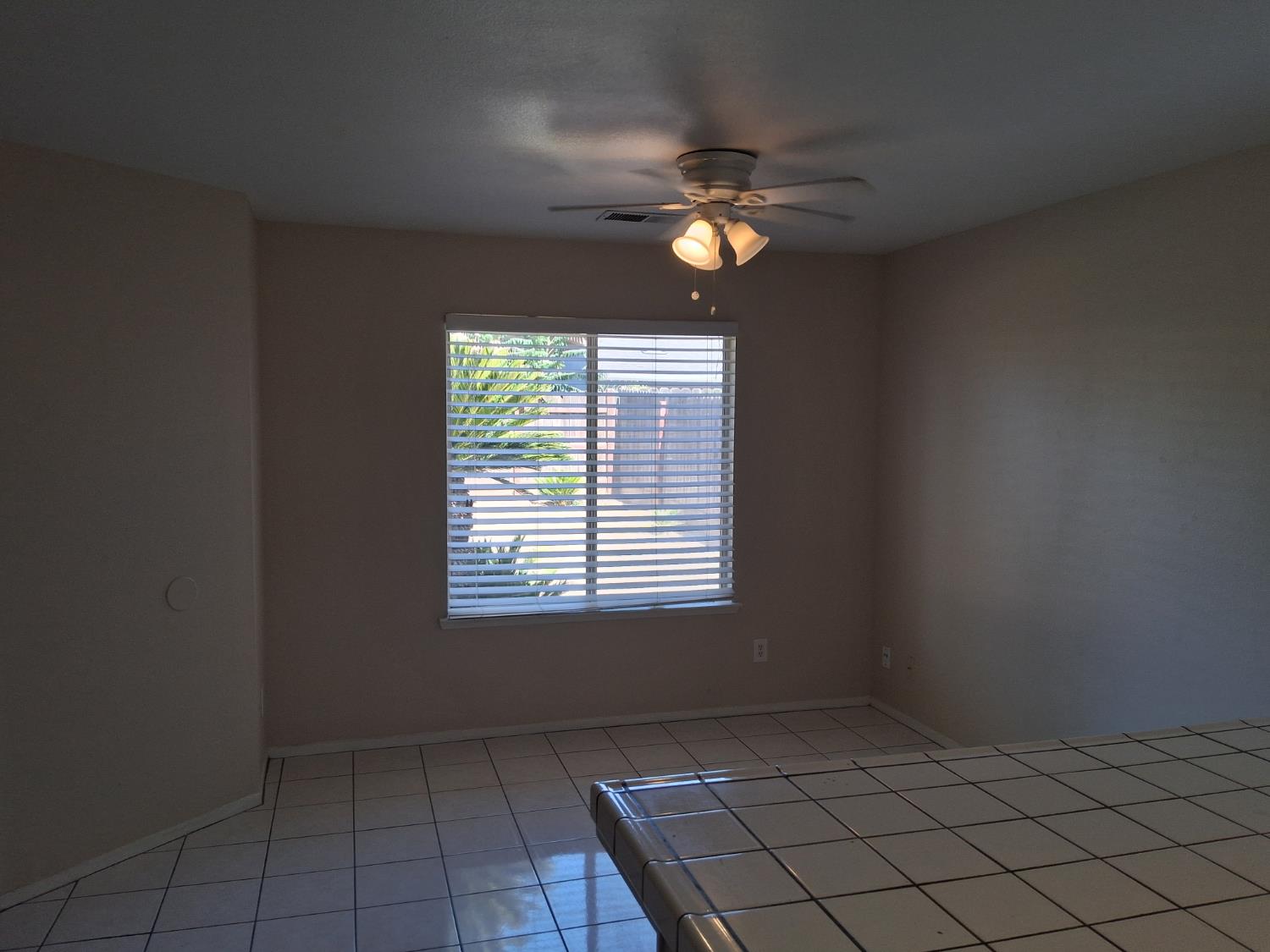 2238 N Milburn Ave, Fresno, CA 93722