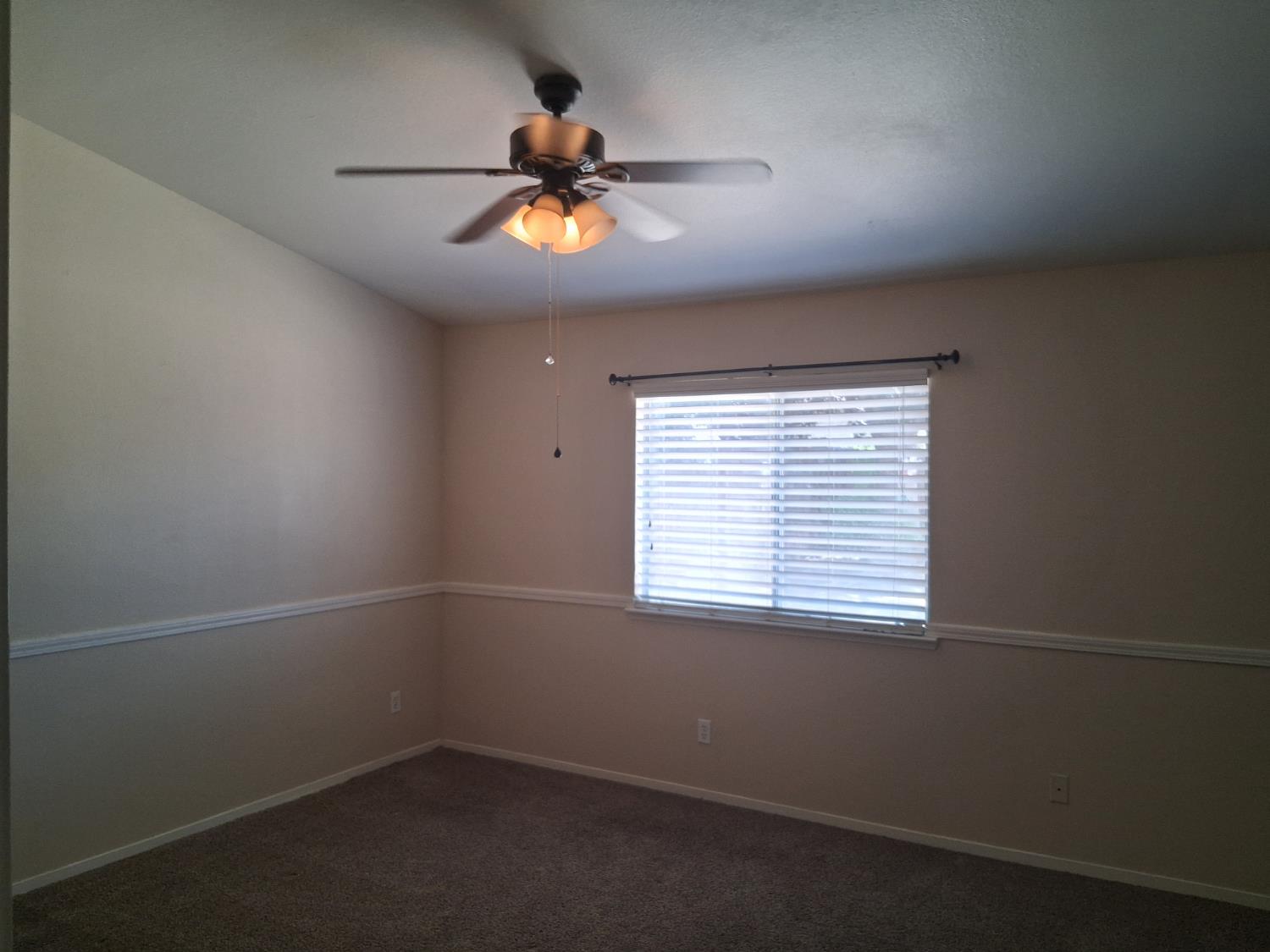 2238 N Milburn Ave, Fresno, CA 93722
