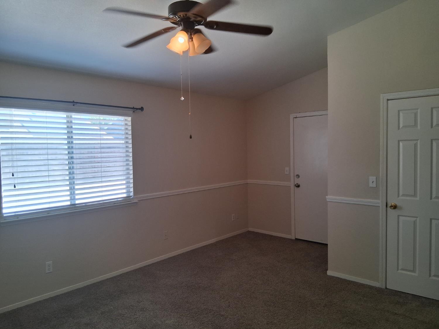 2238 N Milburn Ave, Fresno, CA 93722