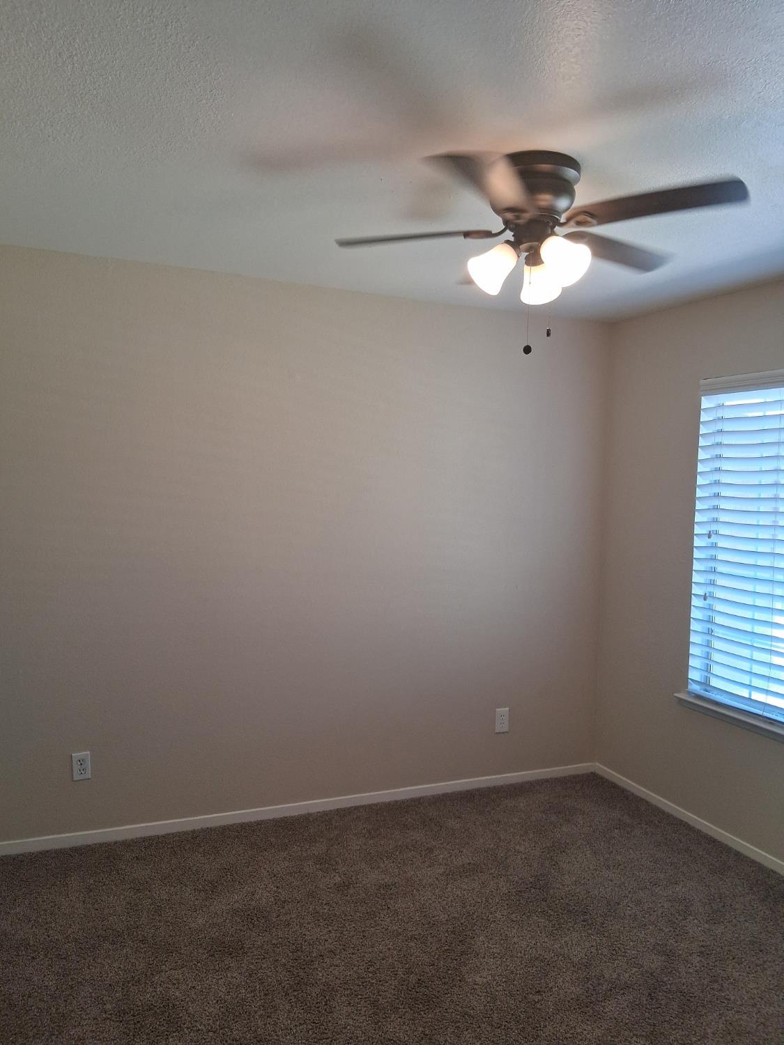 2238 N Milburn Ave, Fresno, CA 93722