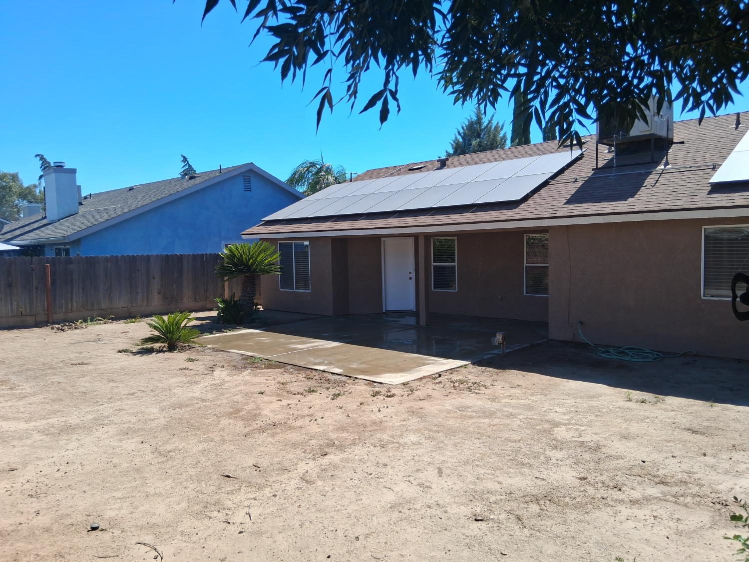 2238 N Milburn Ave, Fresno, CA 93722