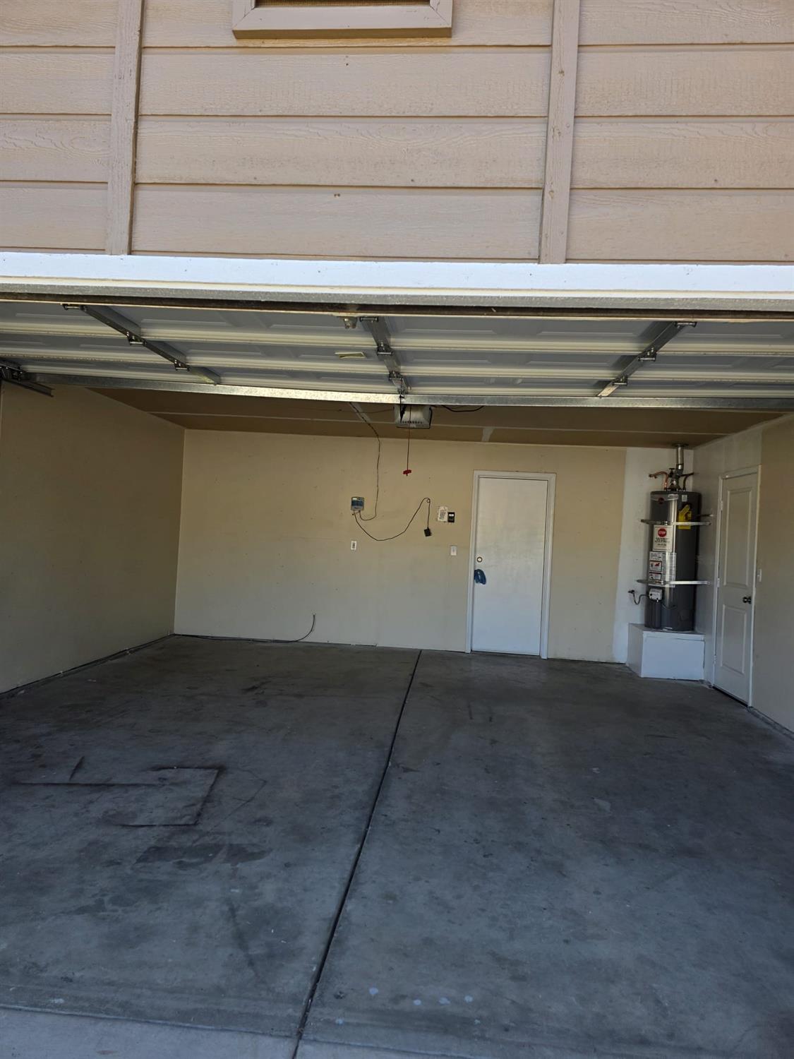 2238 N Milburn Ave, Fresno, CA 93722