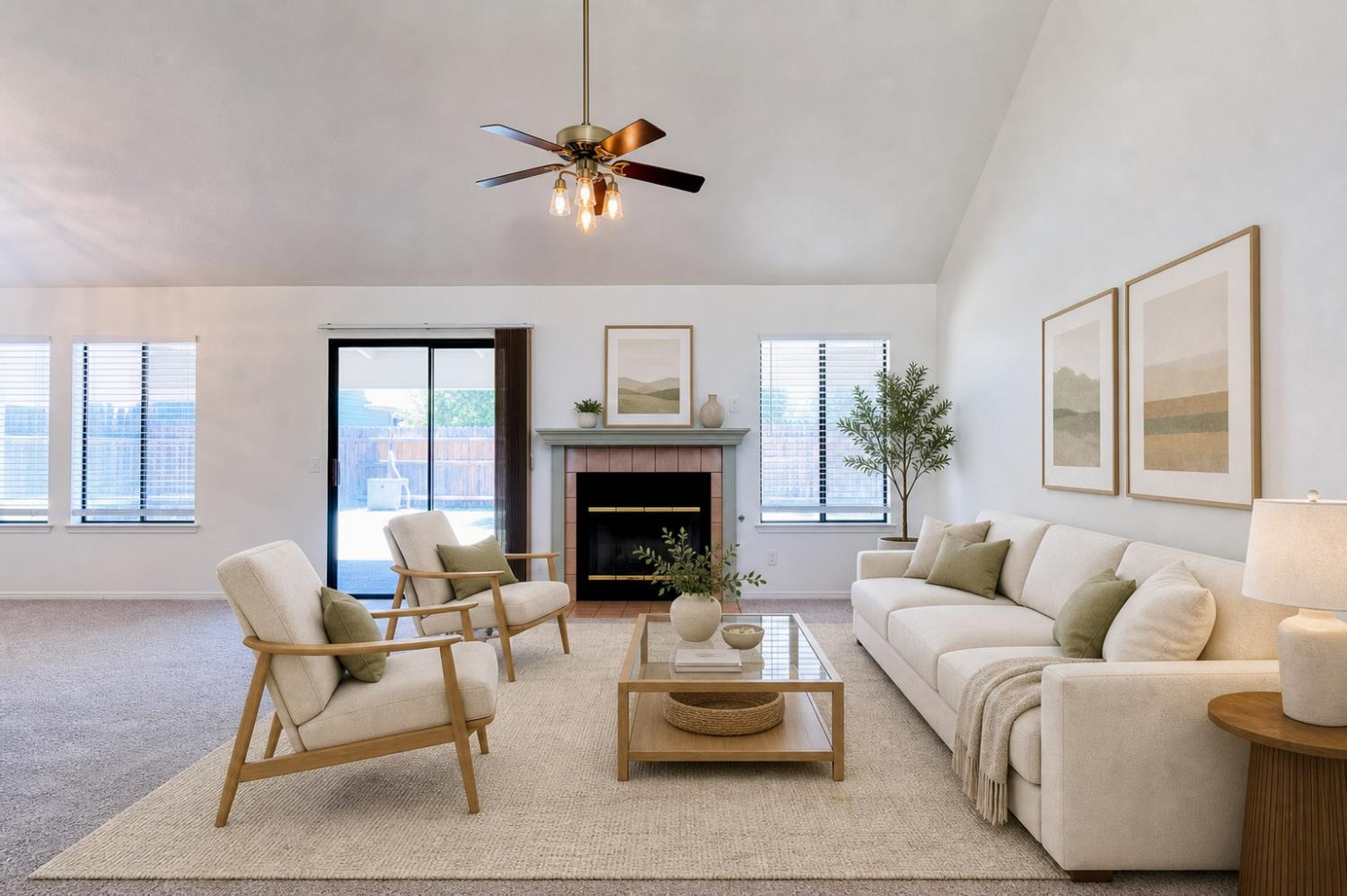 2042 Sample Ave, Clovis, CA 93611
