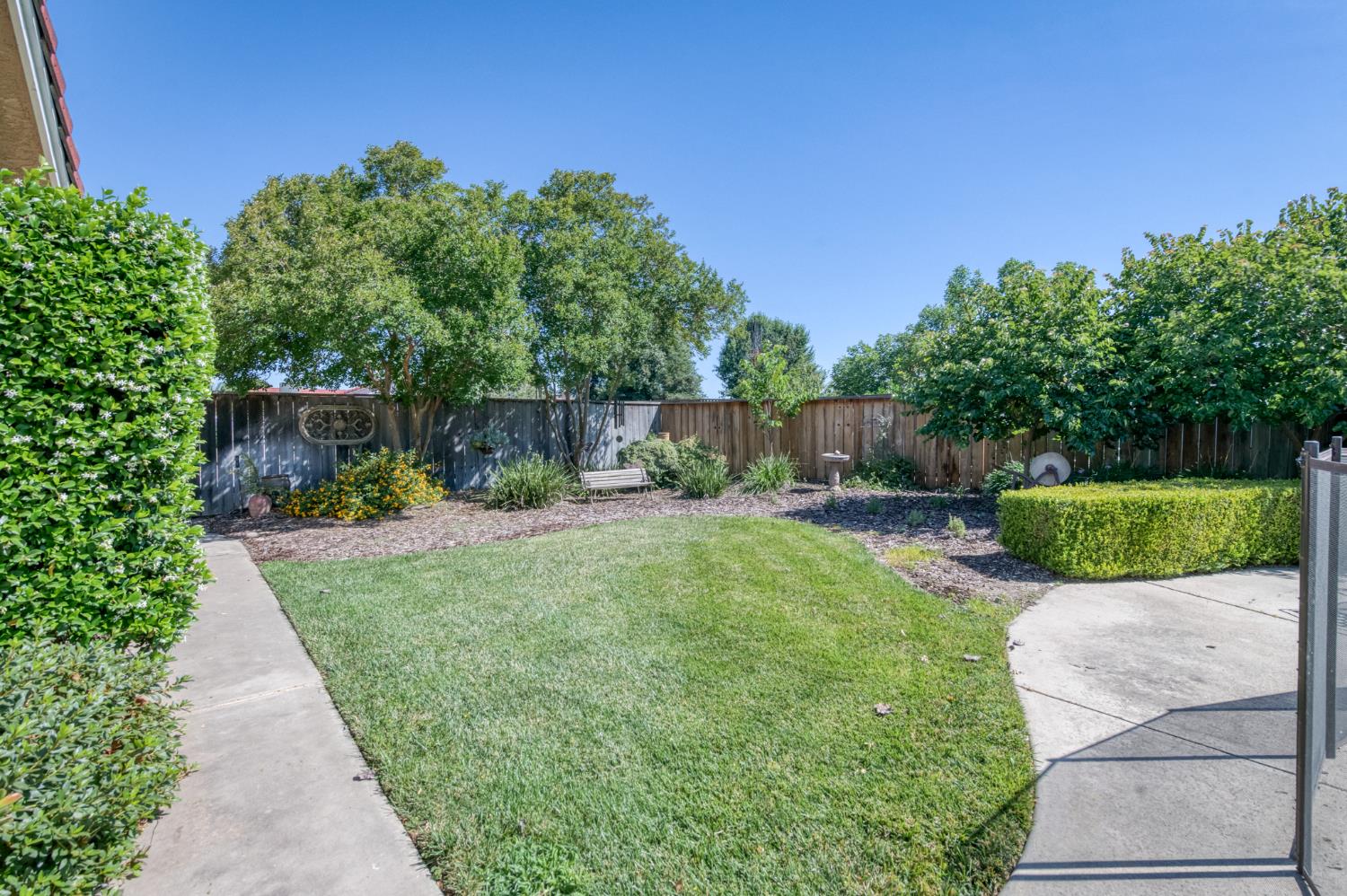 3055 Fairmont Ct, Madera, CA 93637