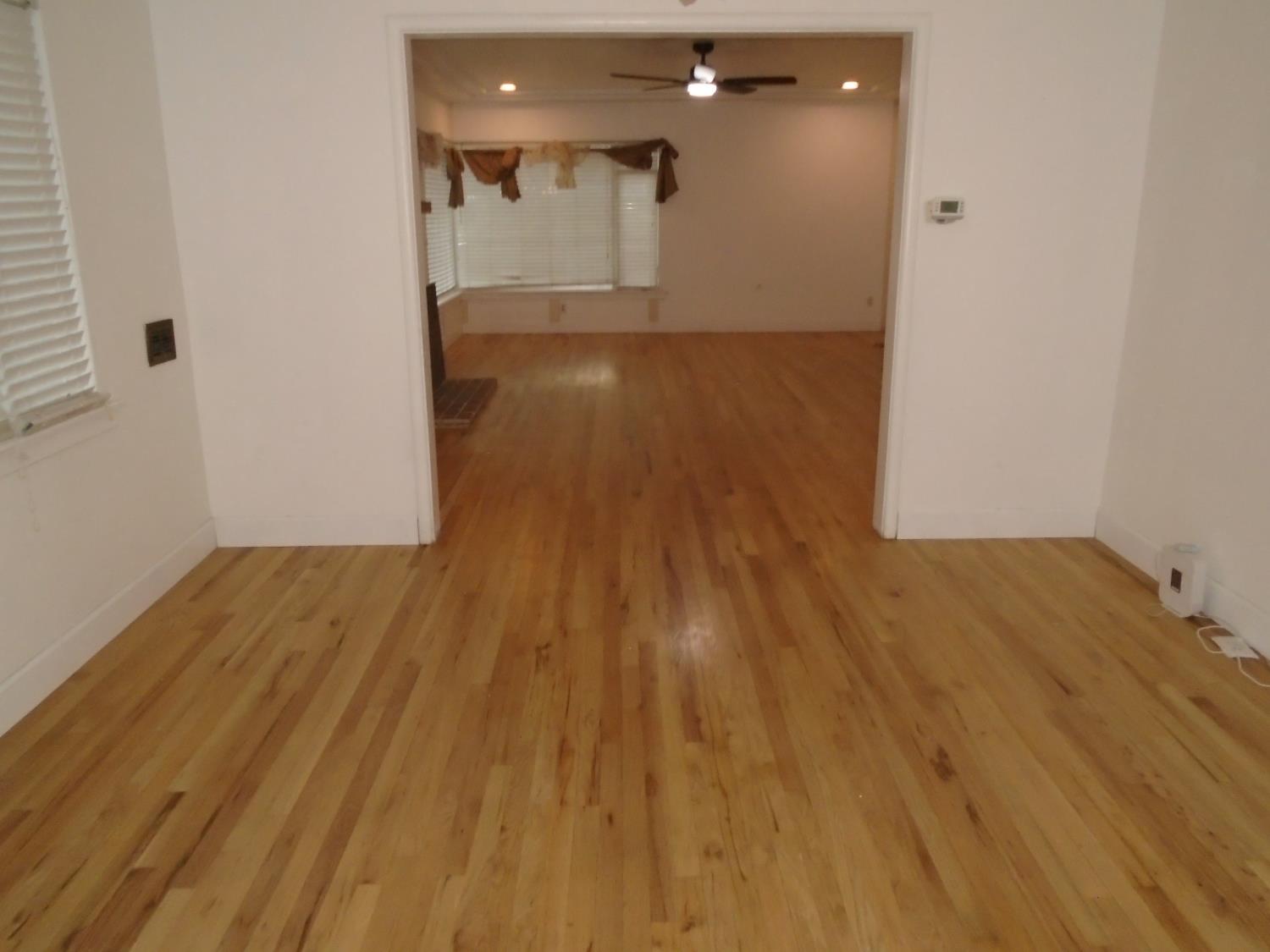 412 W Floradora Ave, Fresno, CA 93728
