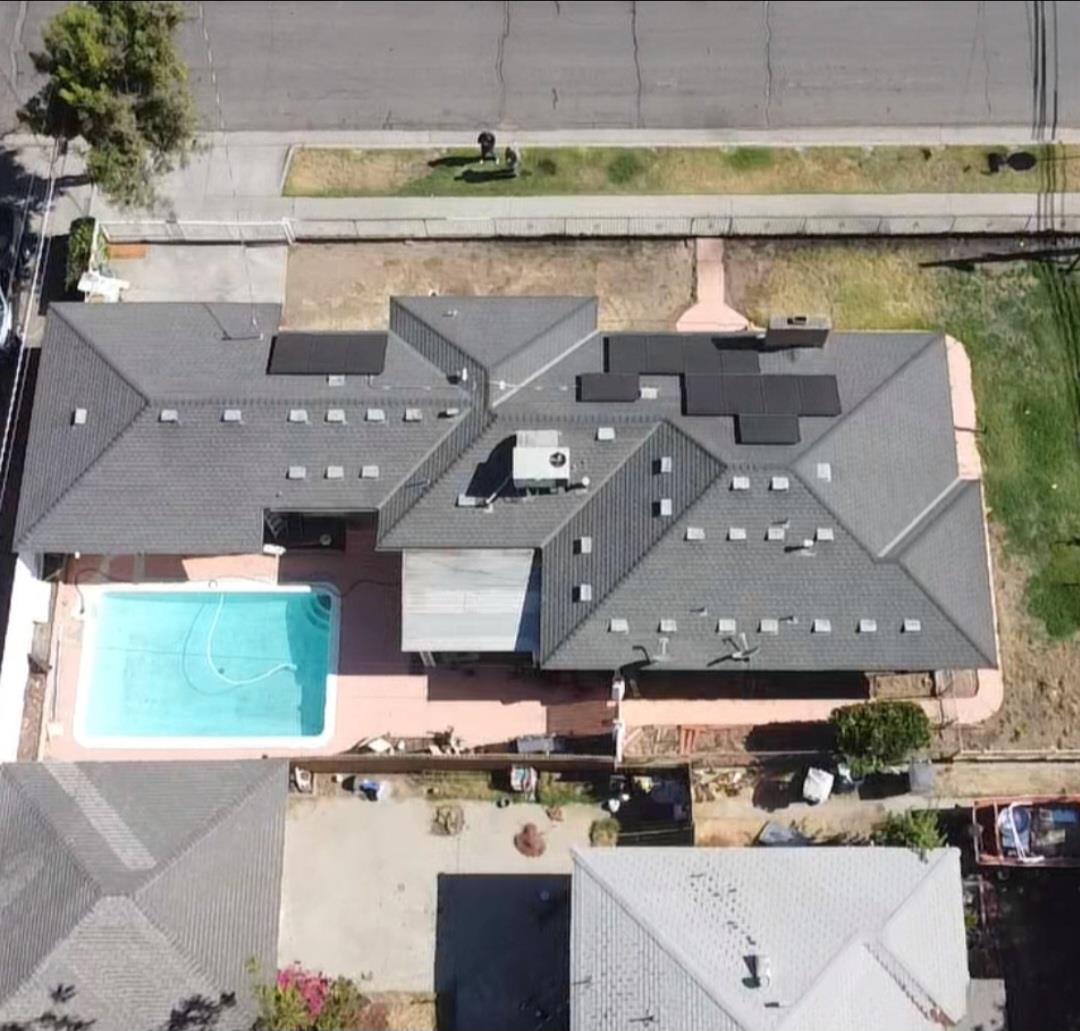 412 W Floradora Ave, Fresno, CA 93728