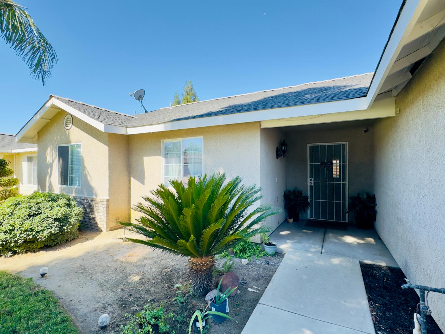 1009 S Elverta S, Visalia, CA 93292