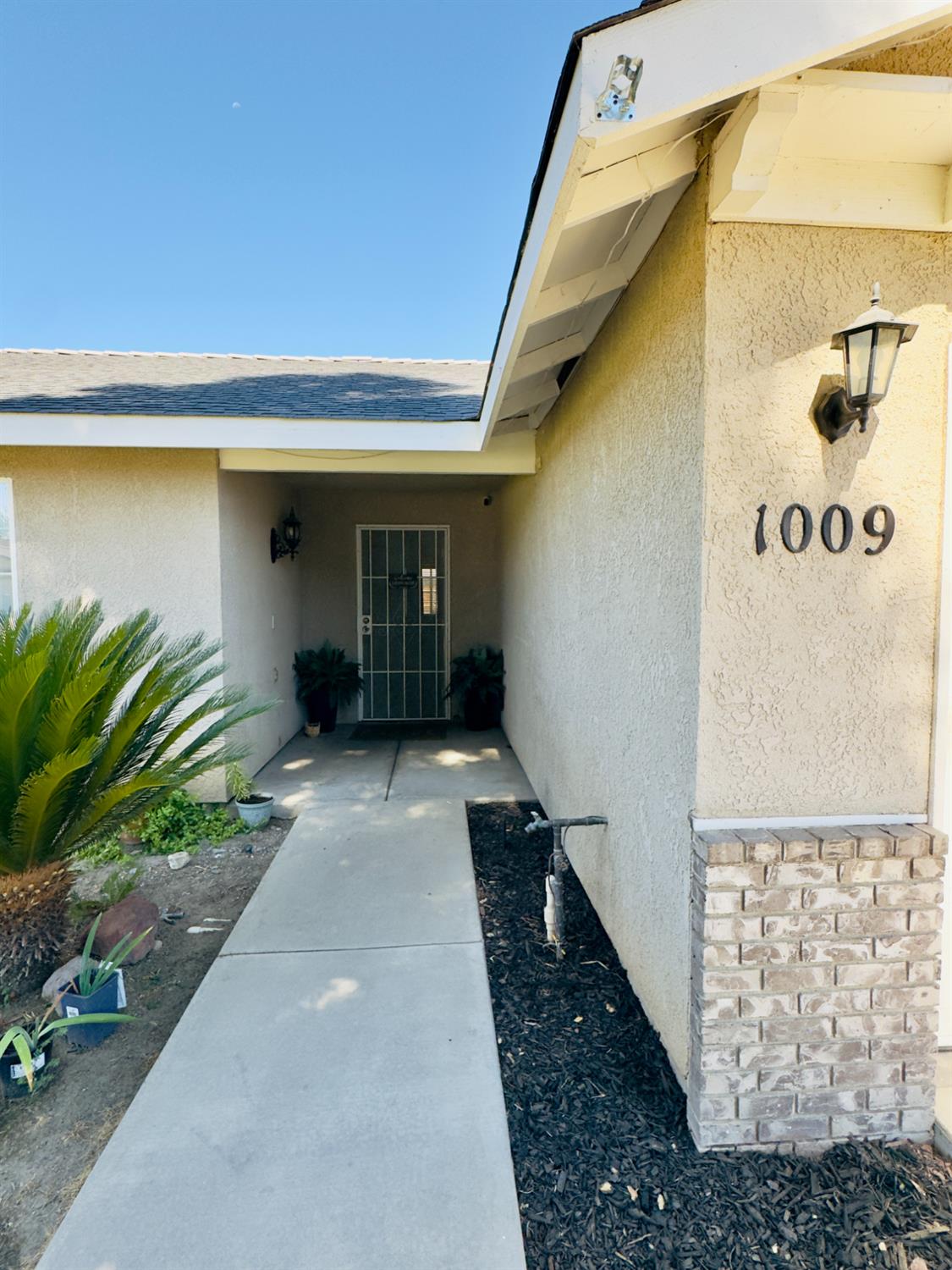 1009 S Elverta S, Visalia, CA 93292