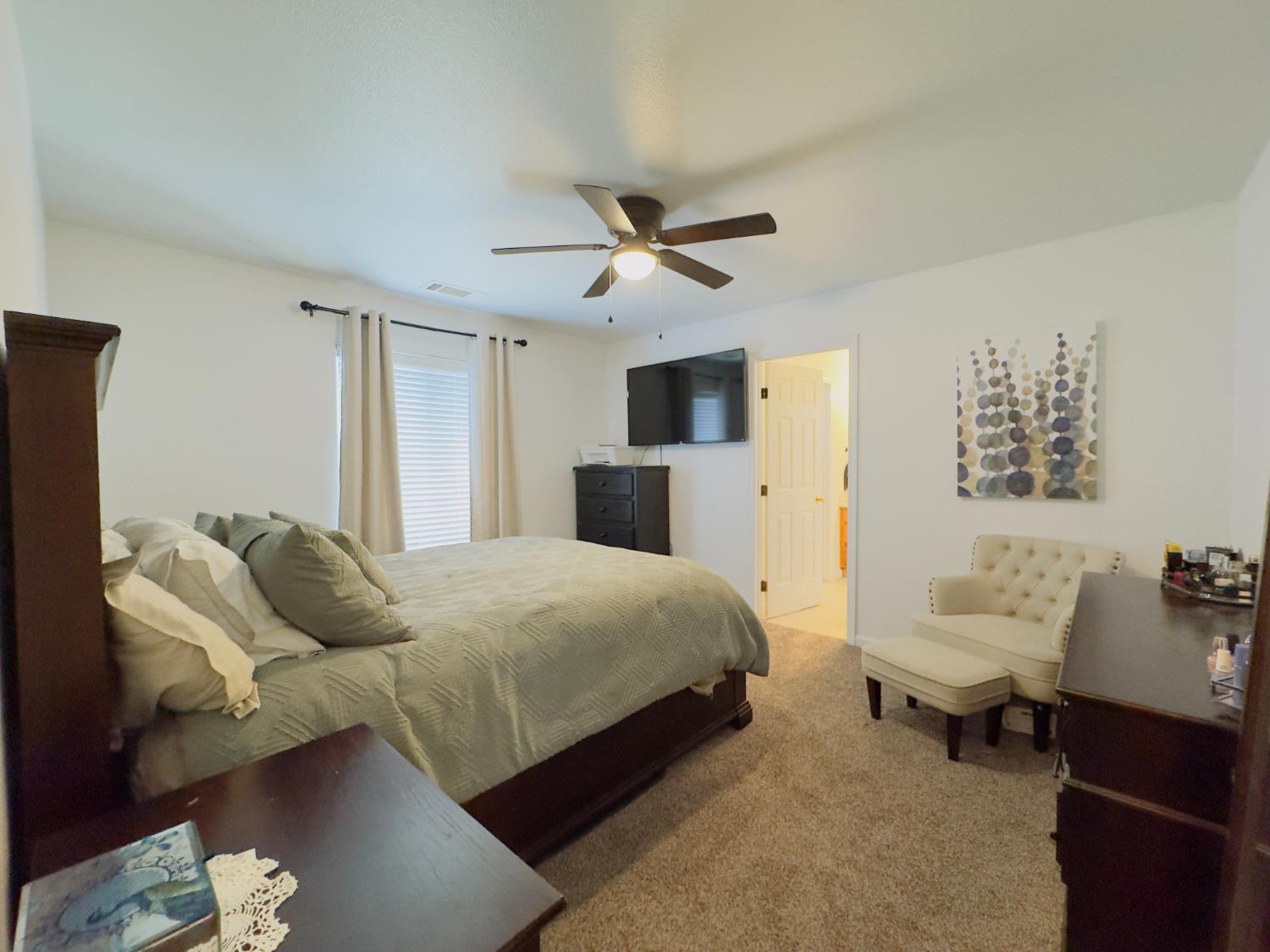 1009 S Elverta S, Visalia, CA 93292