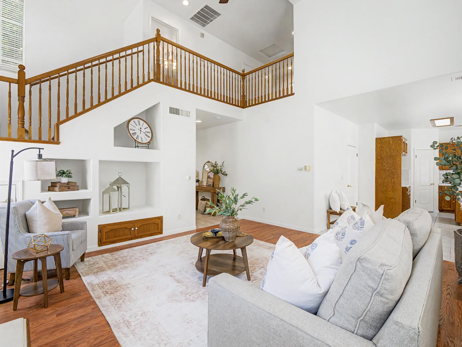 6472 N Leslie Ln, Fresno, CA 93711