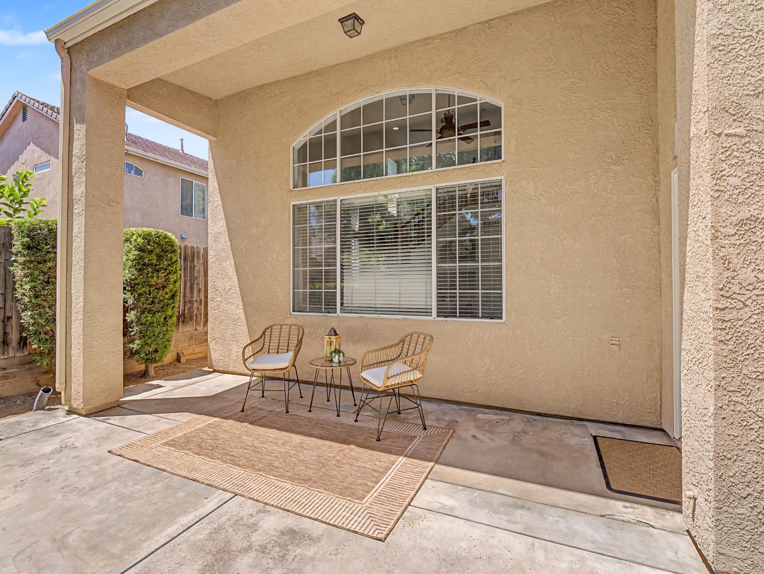 6472 N Leslie Ln, Fresno, CA 93711