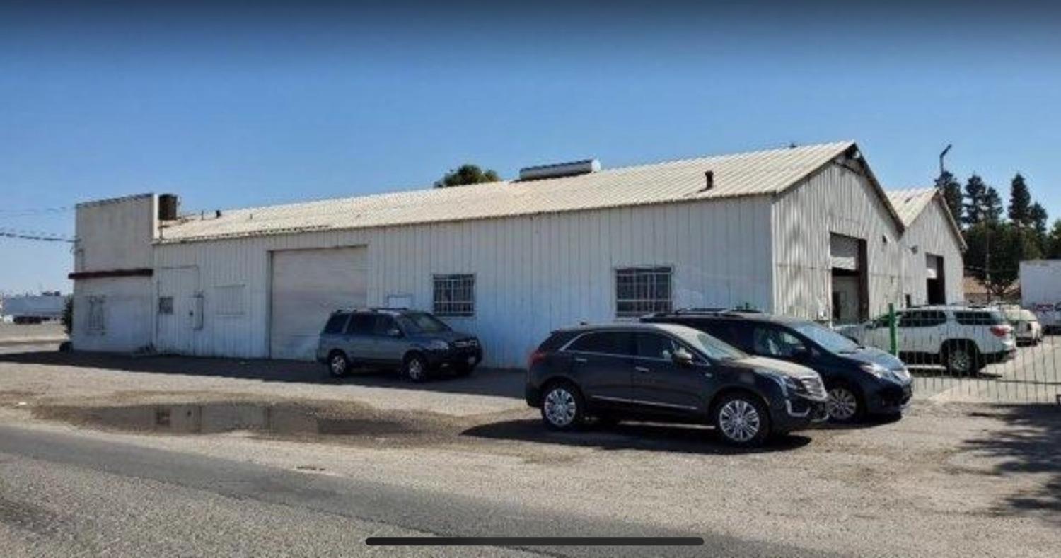 2591 N marks Ave, Fresno, CA 93722