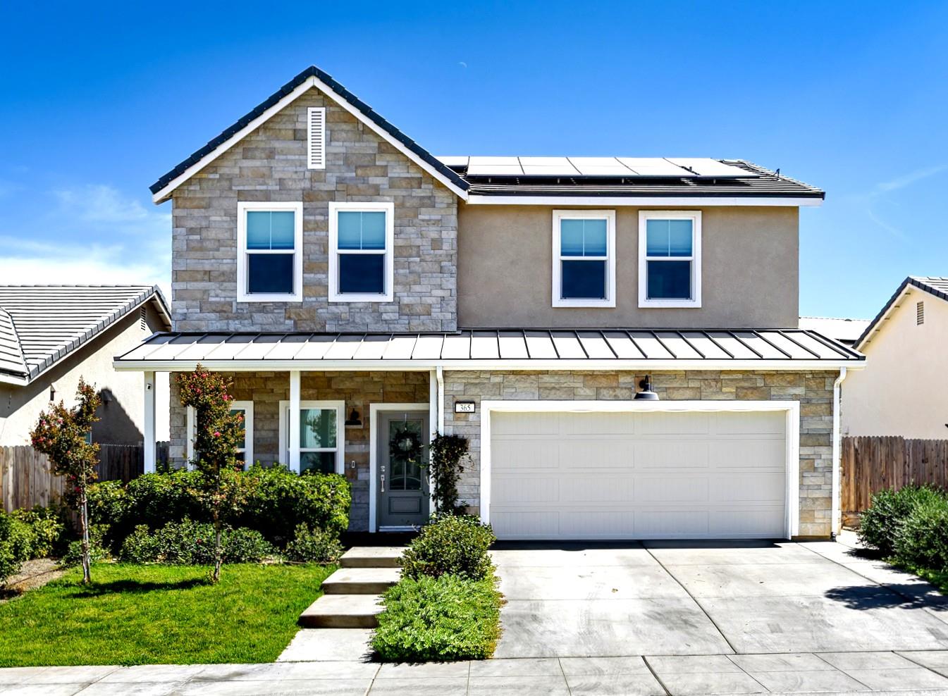 365 Huntington Ave S, Madera, CA 93636