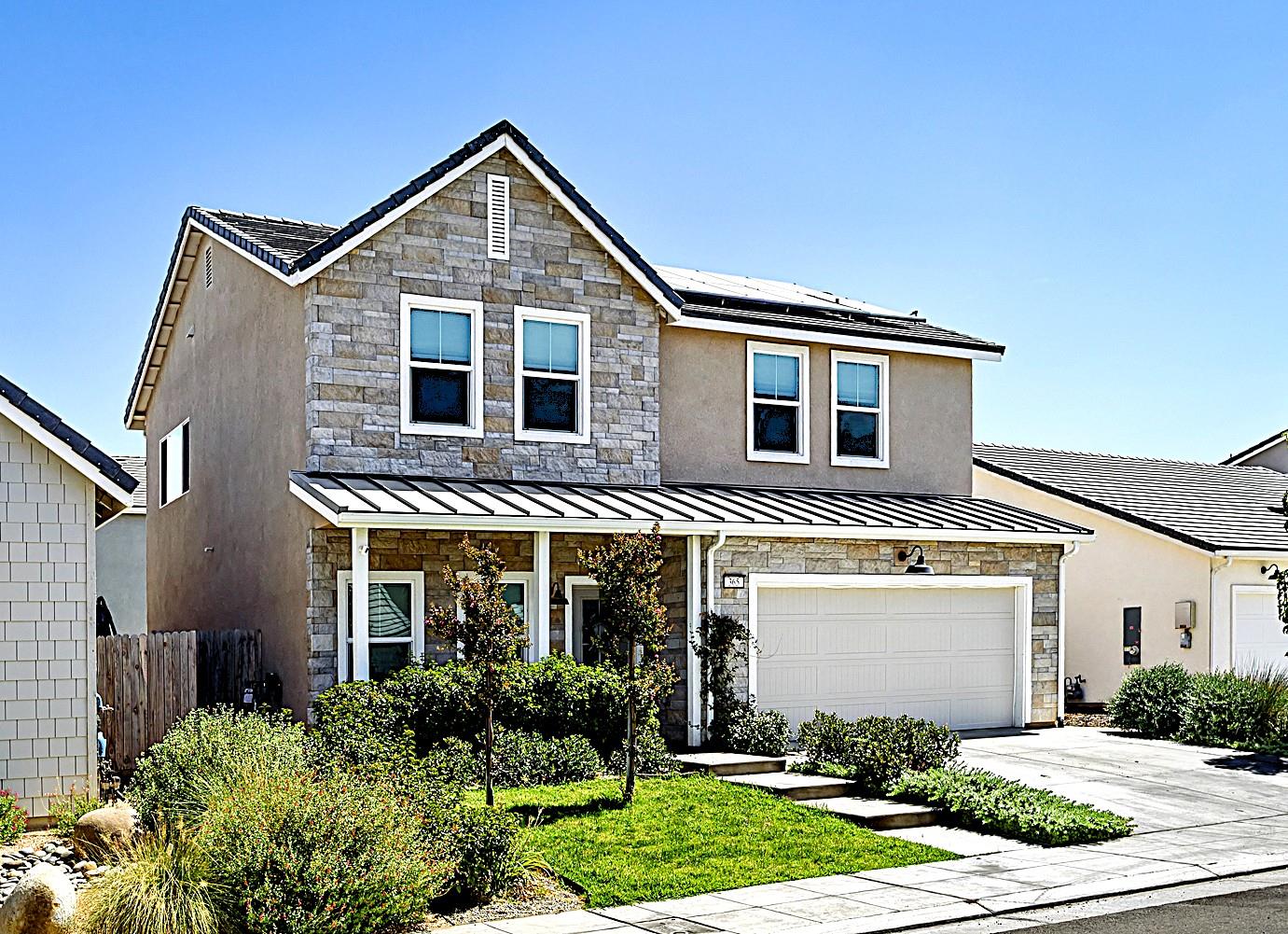 365 Huntington Ave S, Madera, CA 93636