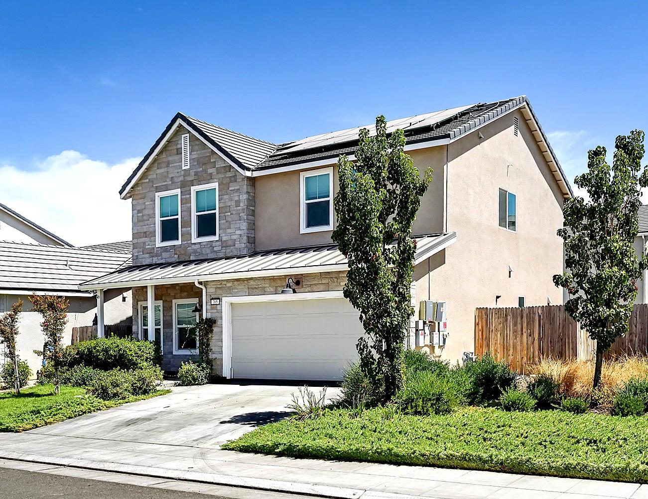 365 Huntington Ave S, Madera, CA 93636