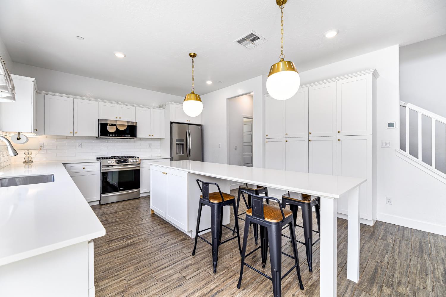 365 Huntington Ave S, Madera, CA 93636
