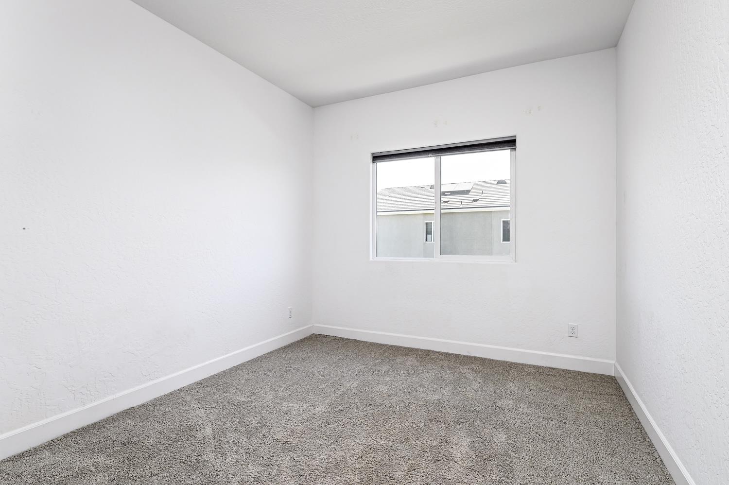 365 Huntington Ave S, Madera, CA 93636