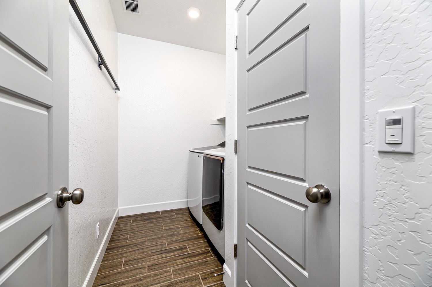 365 Huntington Ave S, Madera, CA 93636