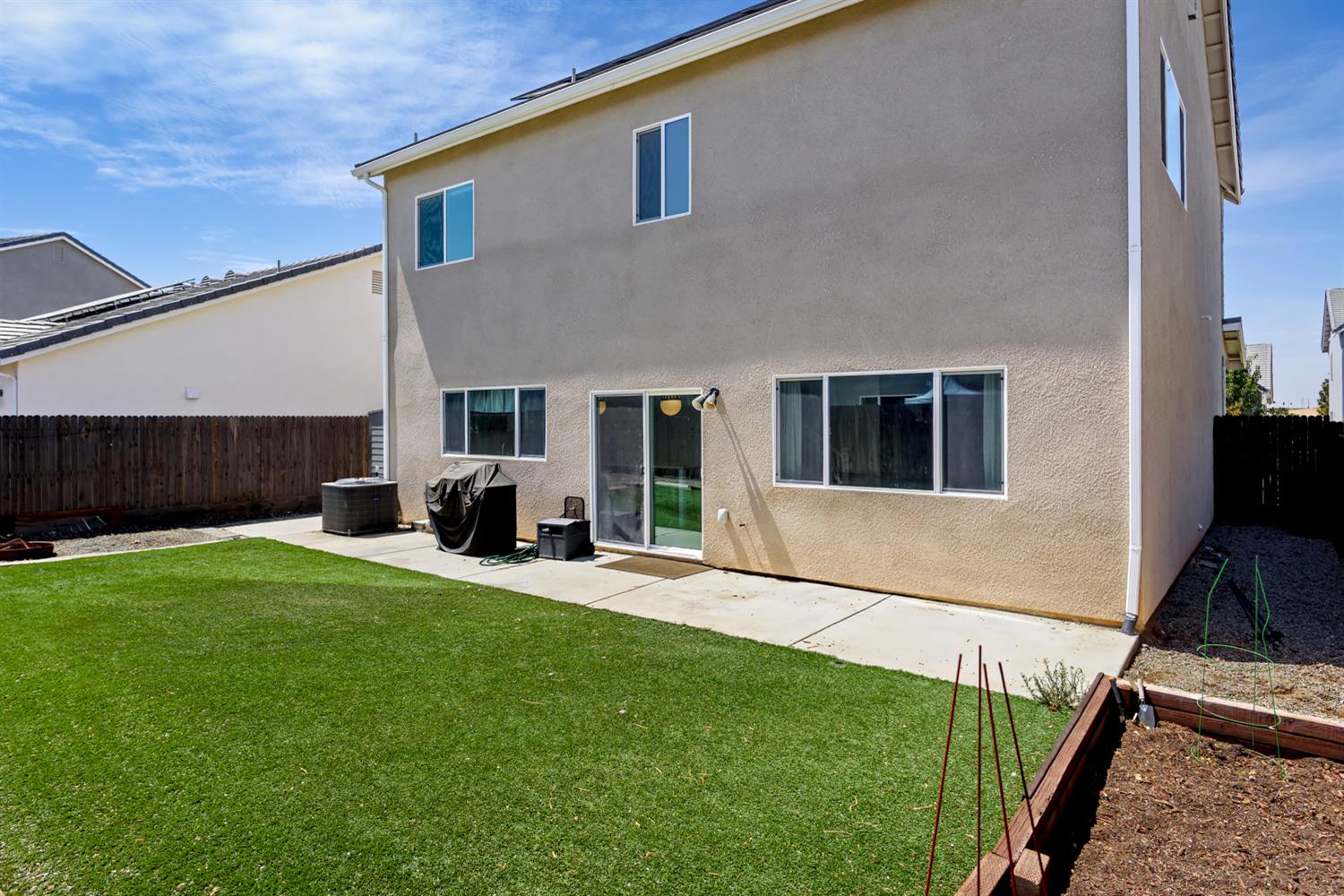 365 Huntington Ave S, Madera, CA 93636
