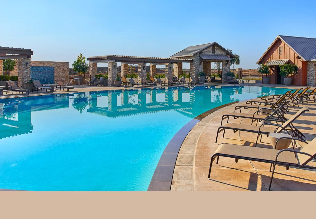 365 Huntington Ave S, Madera, CA 93636