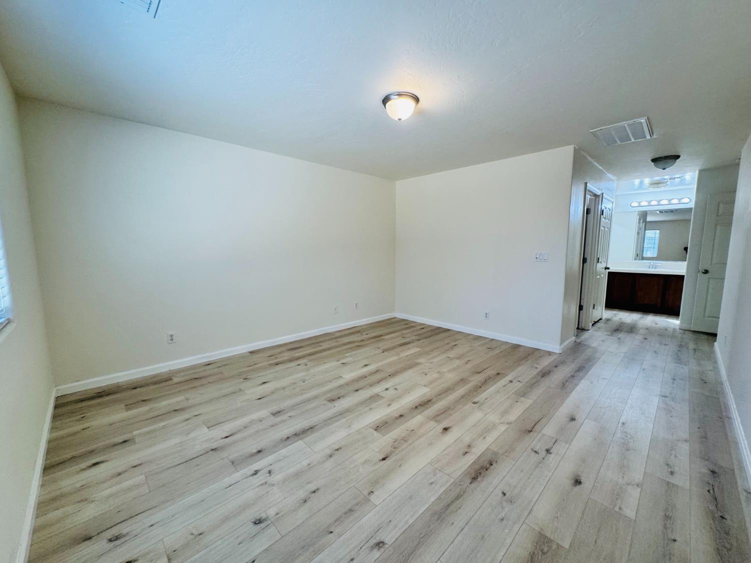 6591 W fairmont Ave, Fresno, CA 93723