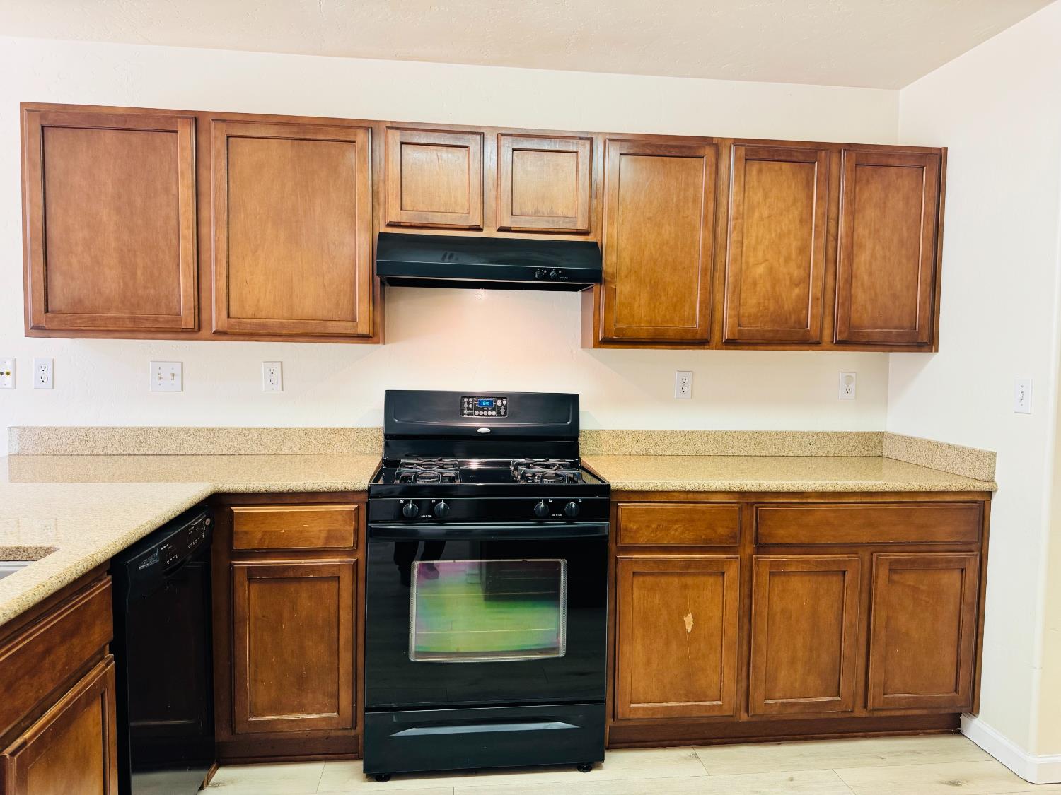 6591 W fairmont Ave, Fresno, CA 93723