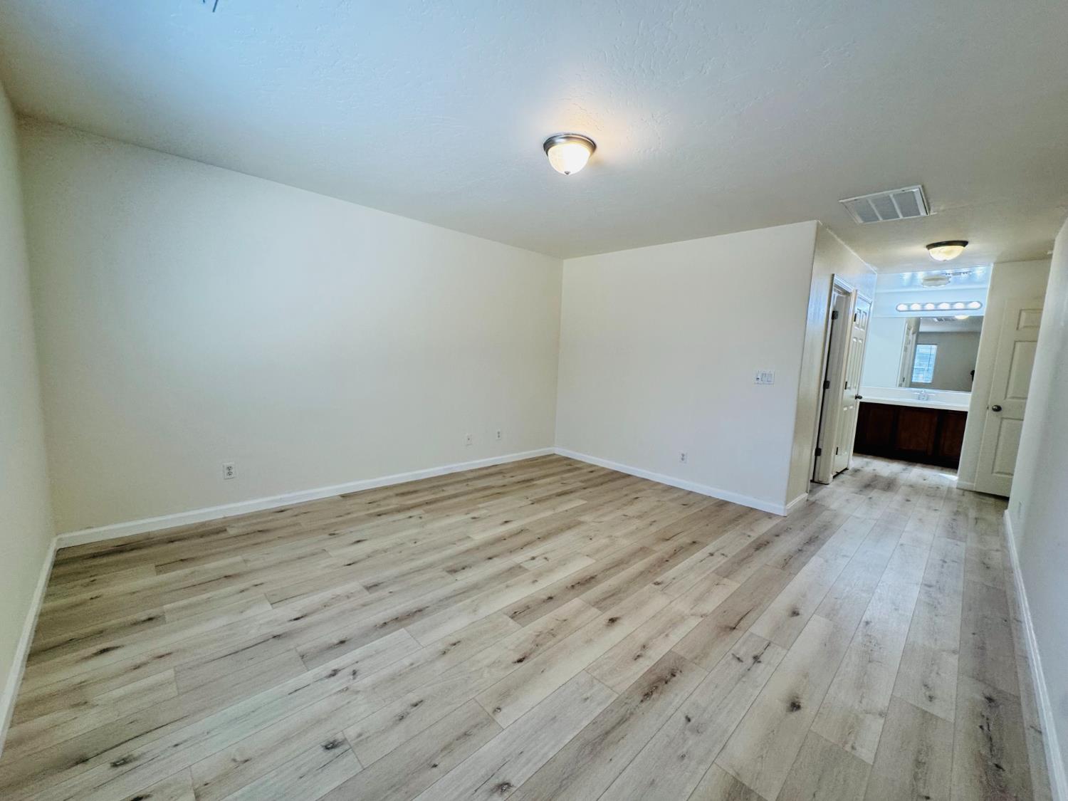 6591 W fairmont Ave, Fresno, CA 93723