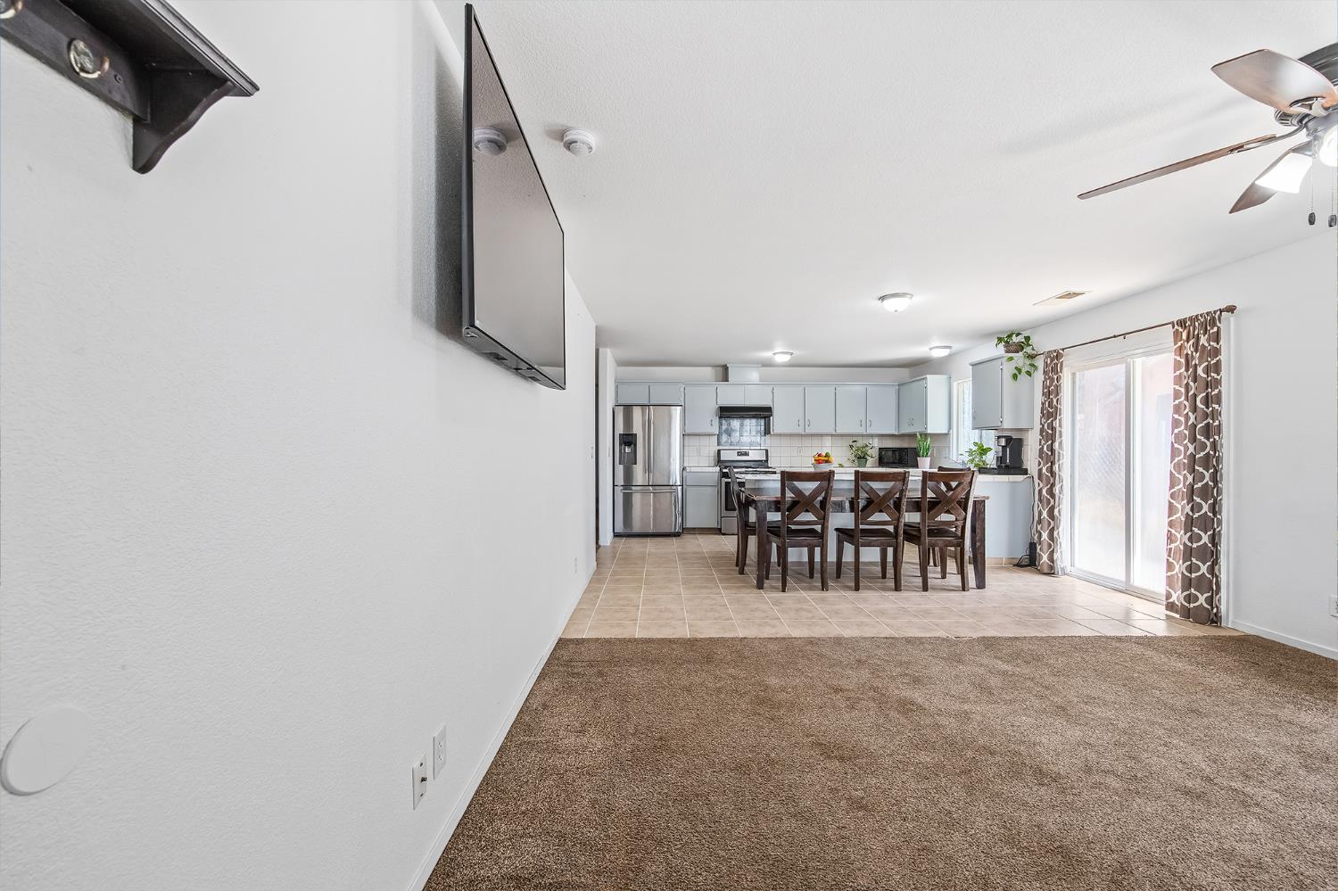 22549 Fir St, Chowchilla, CA 93610