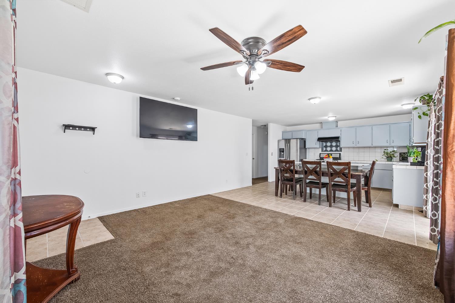 22549 Fir St, Chowchilla, CA 93610