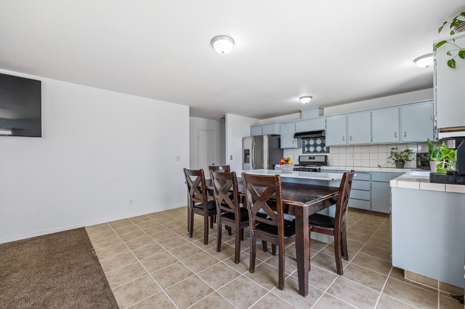 22549 Fir St, Chowchilla, CA 93610