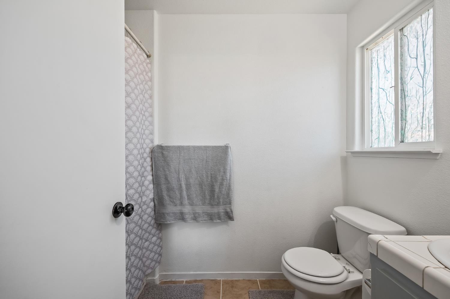 22549 Fir St, Chowchilla, CA 93610