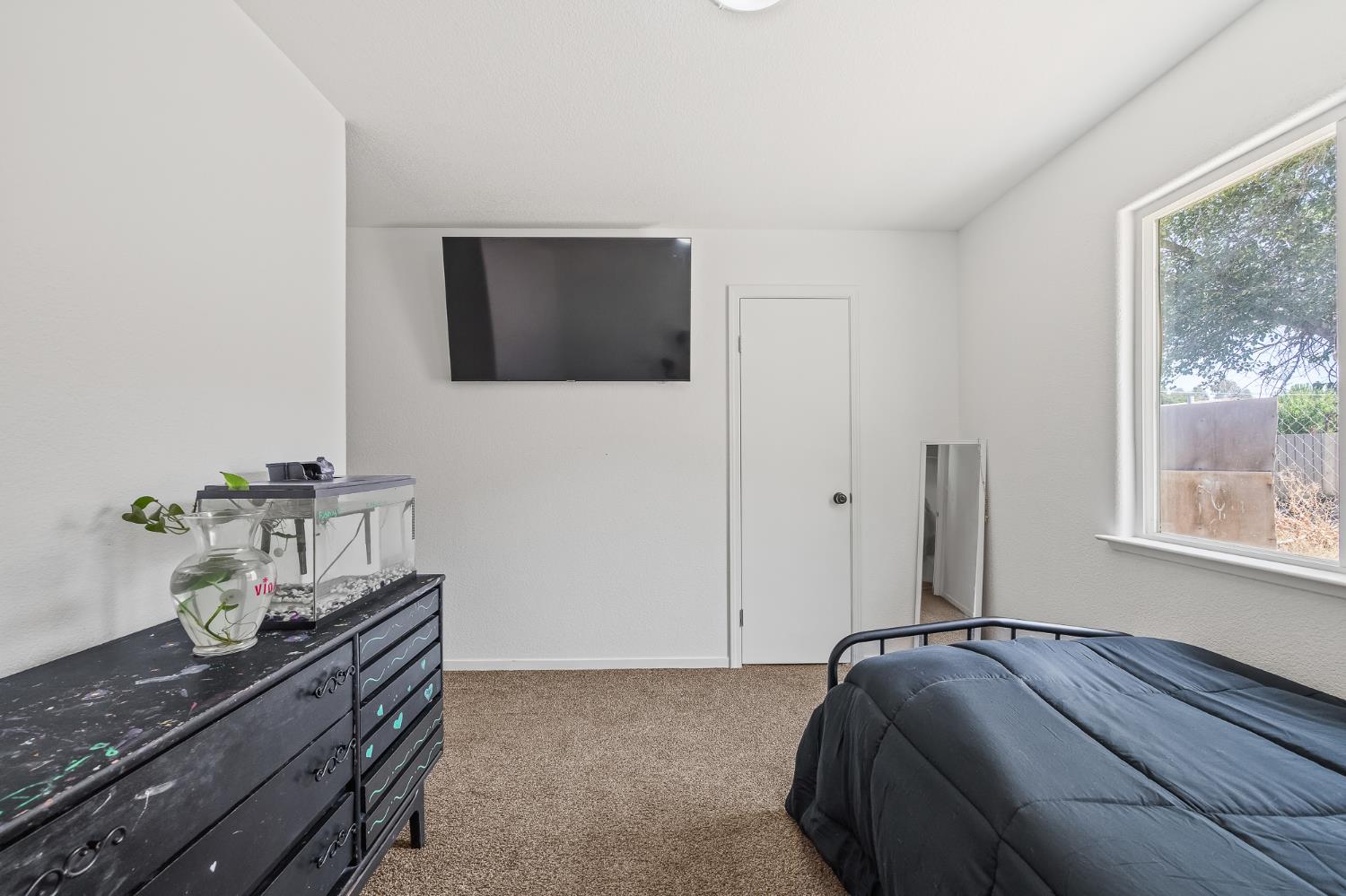 22549 Fir St, Chowchilla, CA 93610