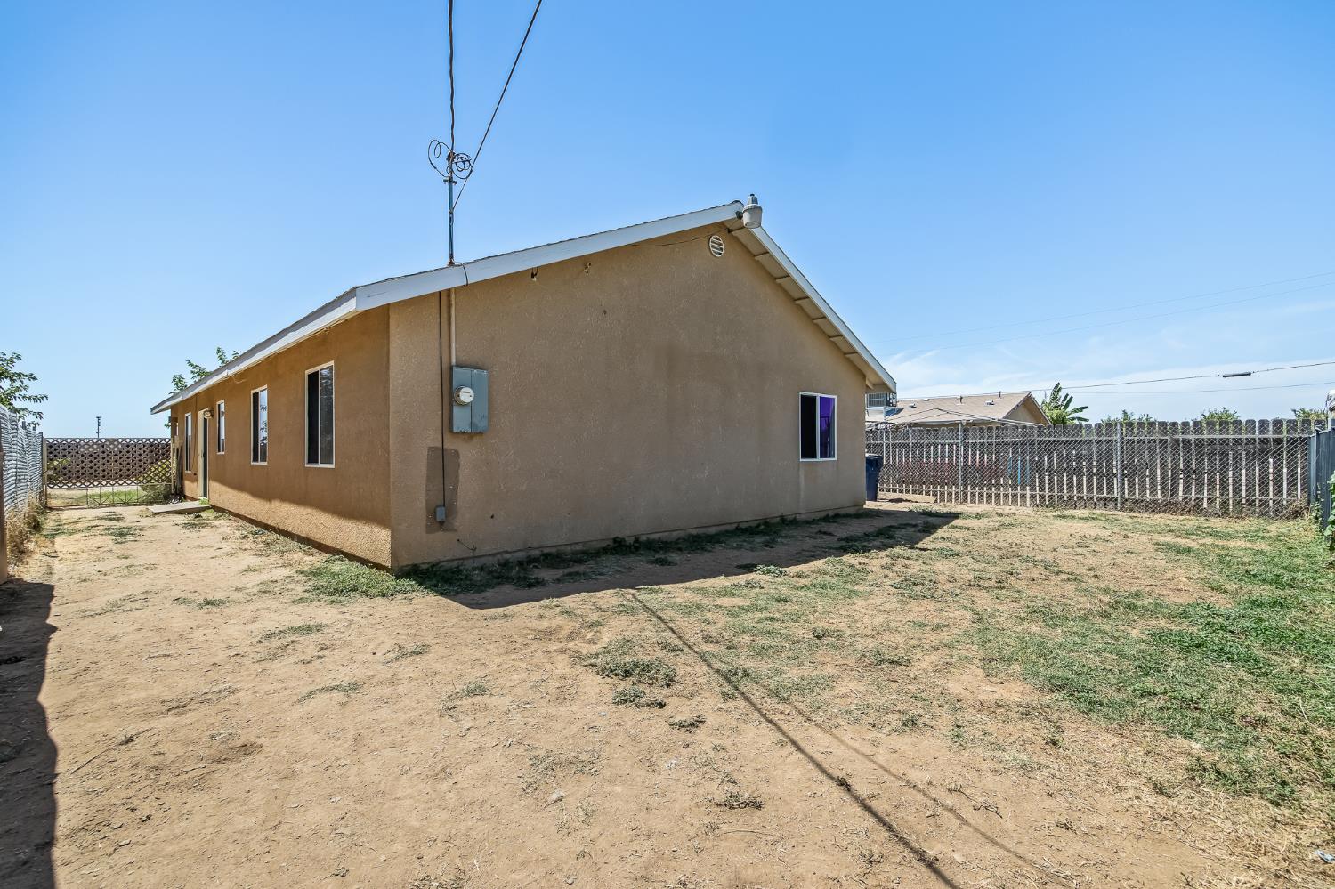 22549 Fir St, Chowchilla, CA 93610