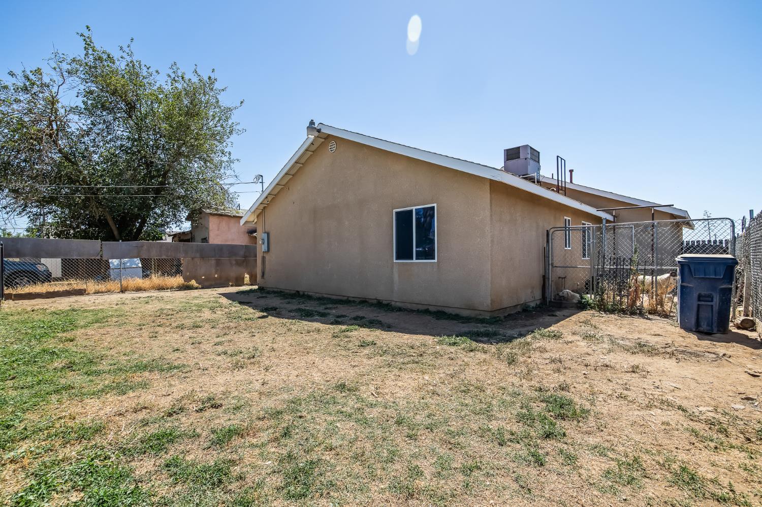 22549 Fir St, Chowchilla, CA 93610