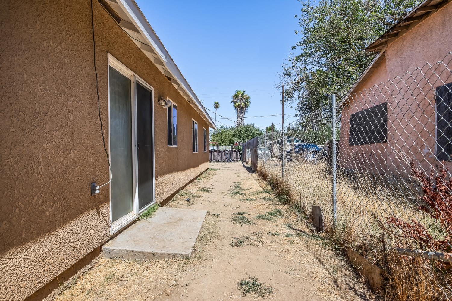 22549 Fir St, Chowchilla, CA 93610