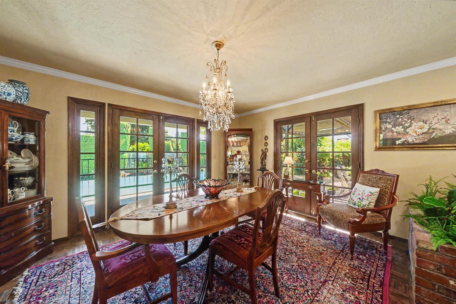 5555 N Nantucket Ave, Fresno, CA 93704