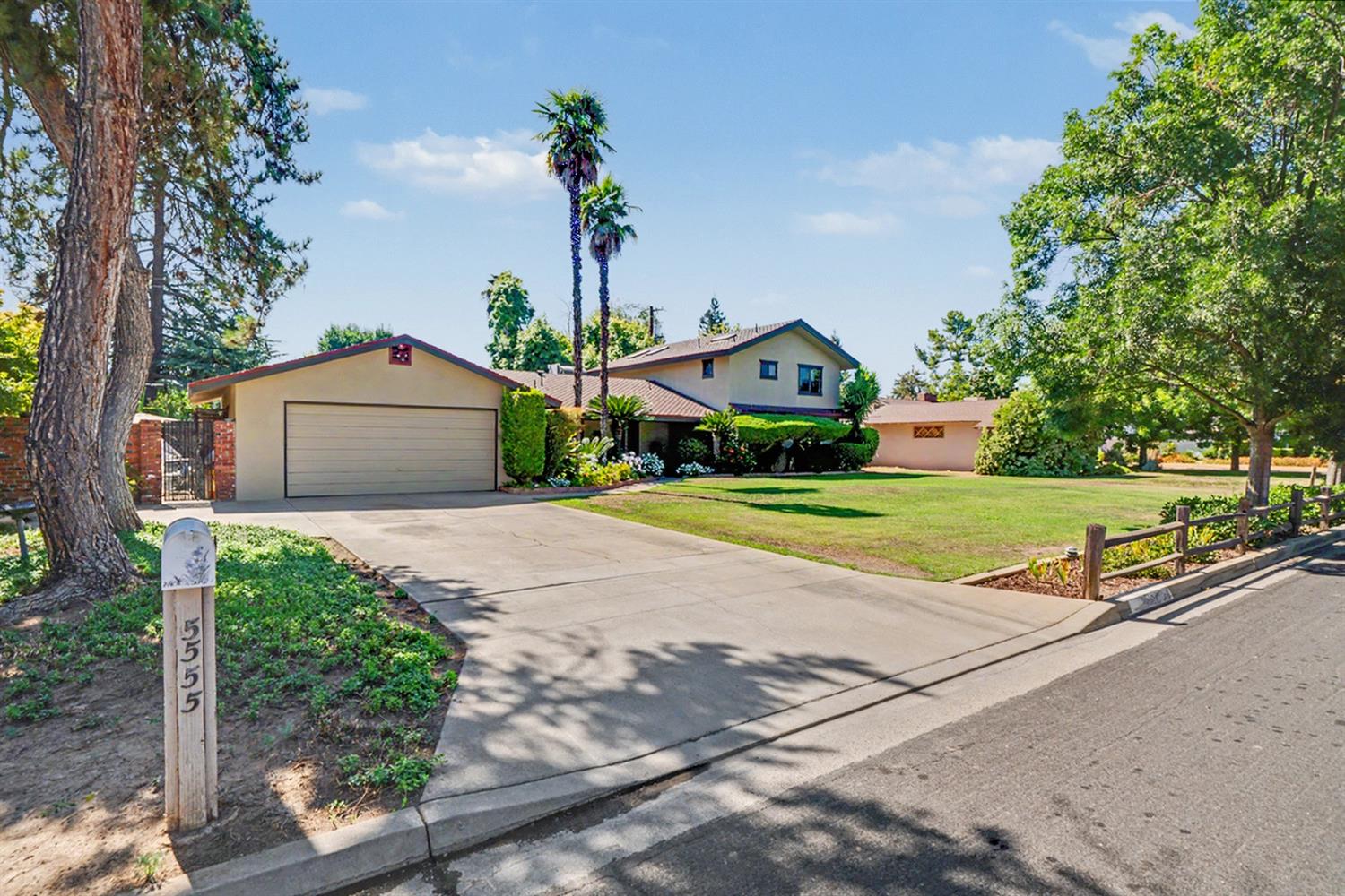 5555 N Nantucket Ave, Fresno, CA 93704