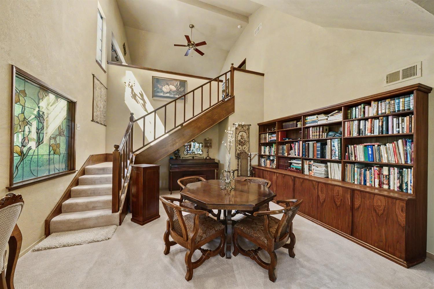 5555 N Nantucket Ave, Fresno, CA 93704