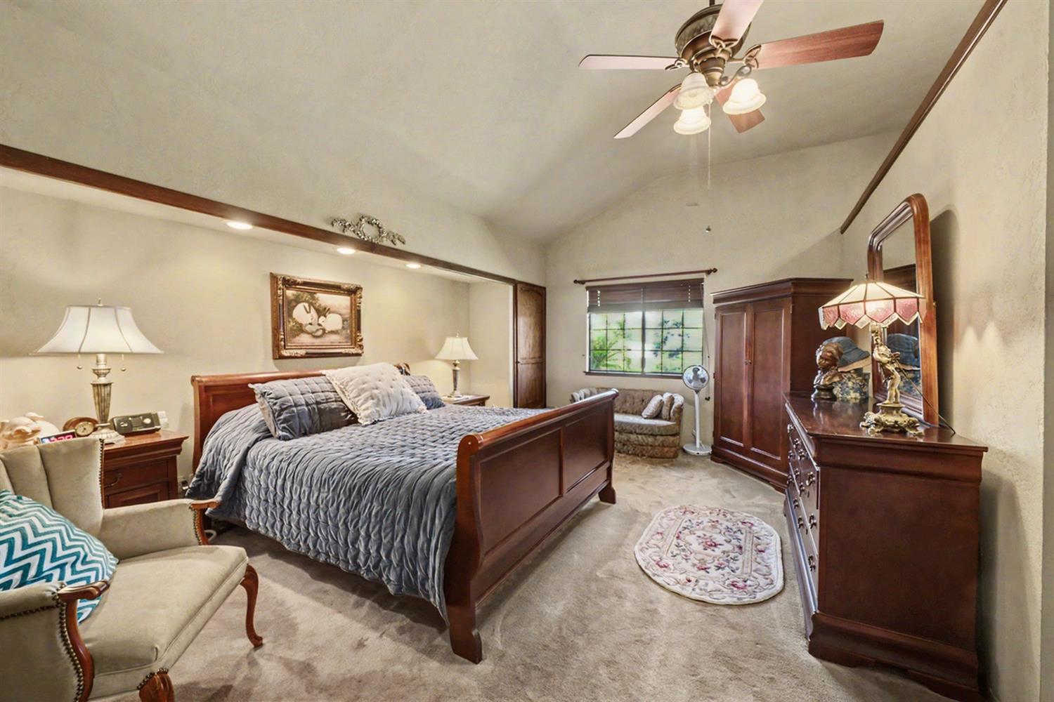5555 N Nantucket Ave, Fresno, CA 93704