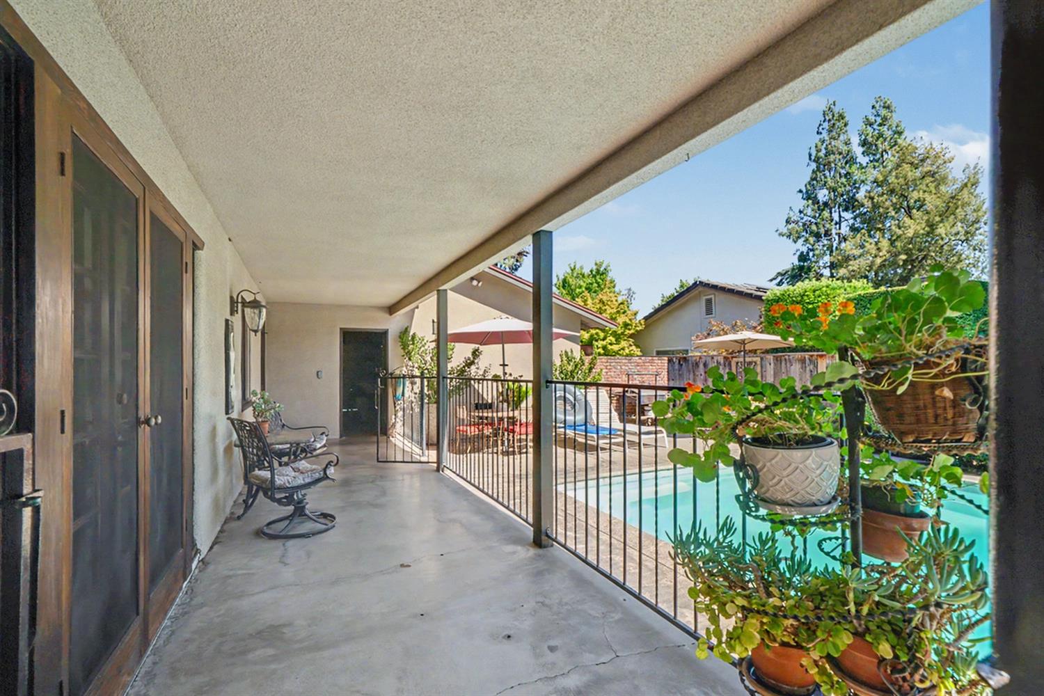5555 N Nantucket Ave, Fresno, CA 93704