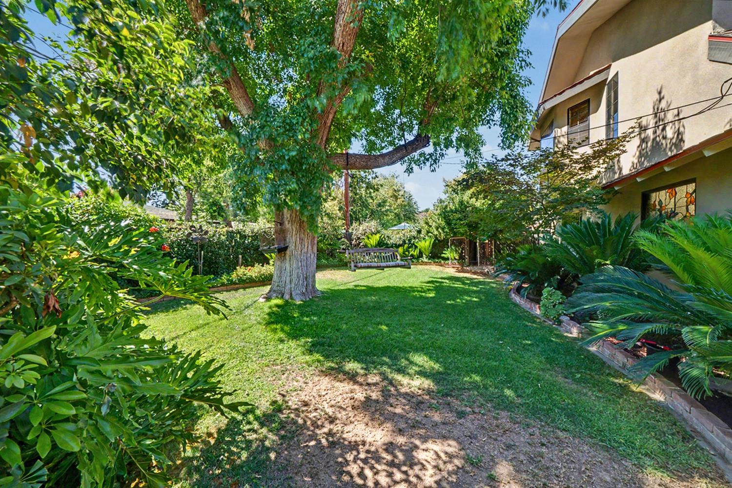 5555 N Nantucket Ave, Fresno, CA 93704