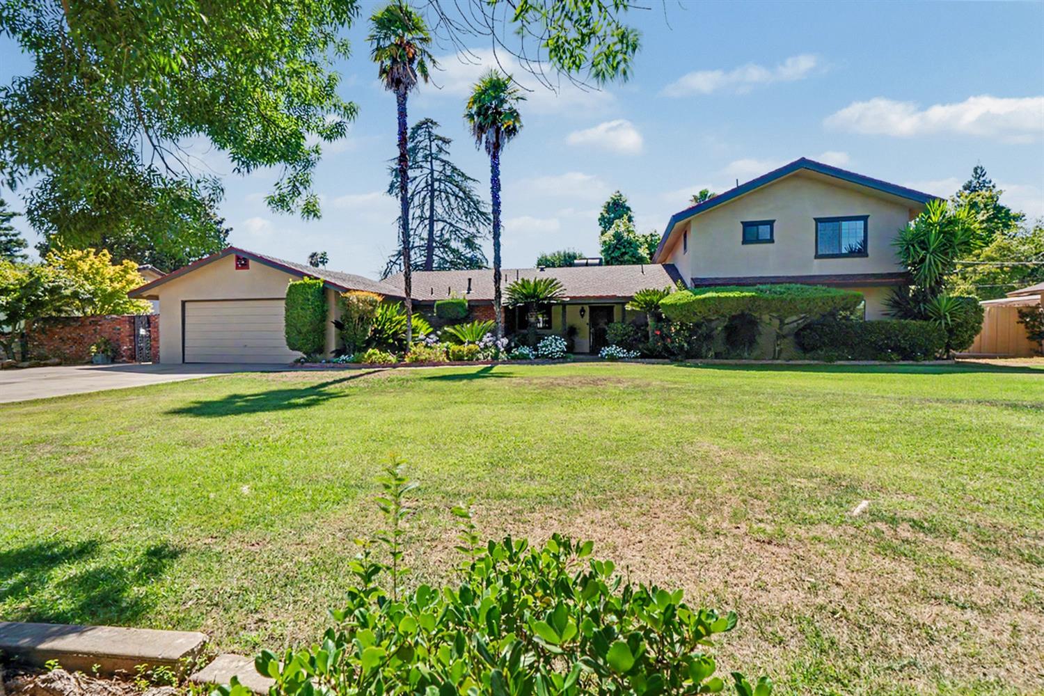 5555 N Nantucket Ave, Fresno, CA 93704