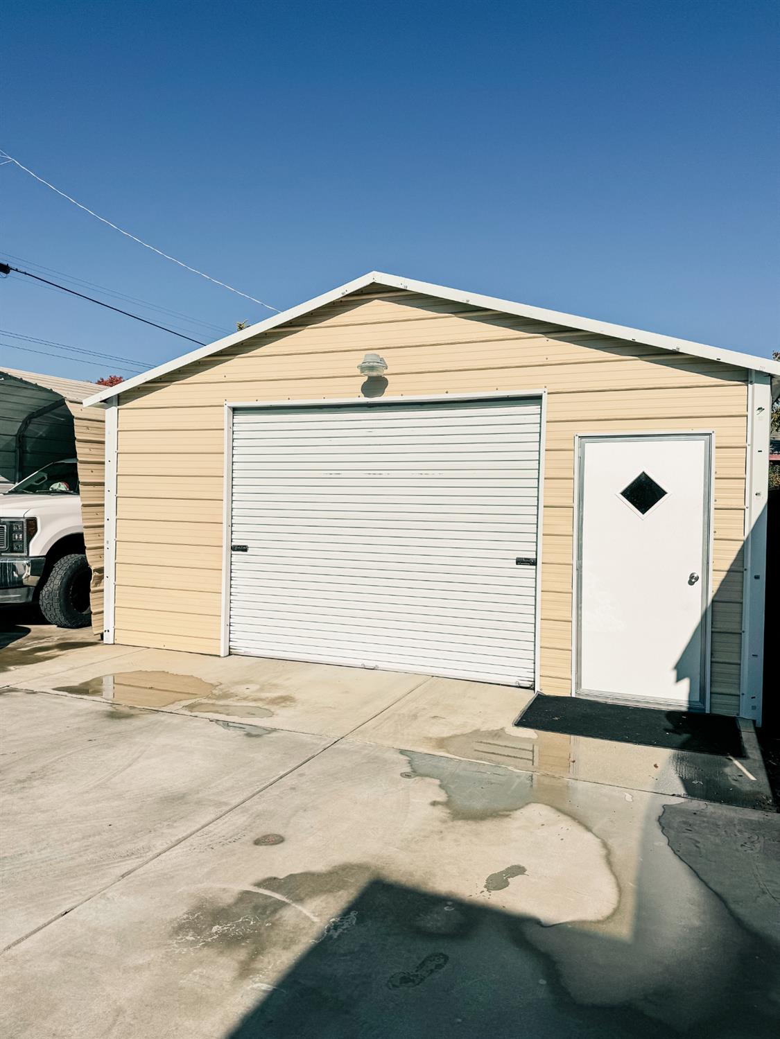 1260 pauline dr, Modesto, CA 95853