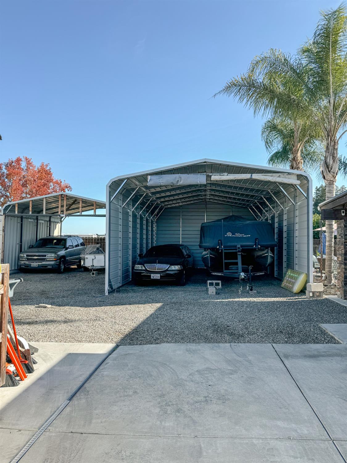 1260 pauline dr, Modesto, CA 95853